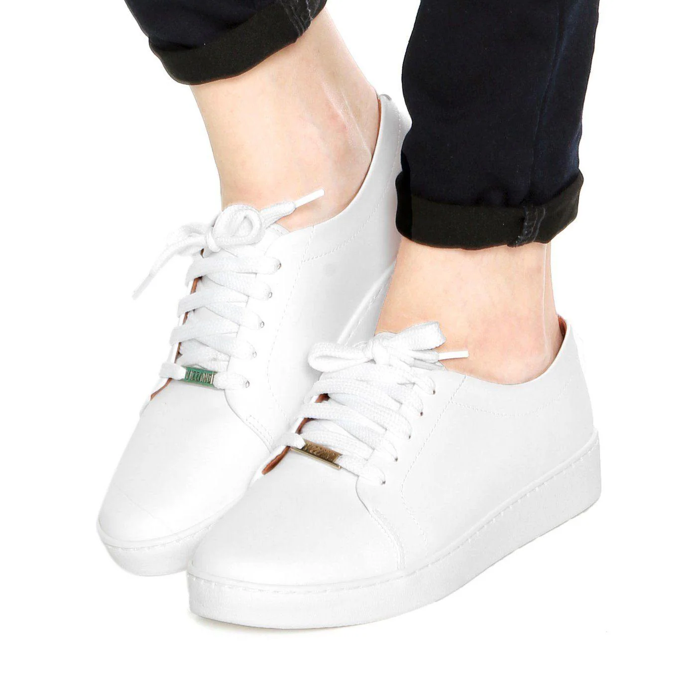 Vizzano 1214-205 Sneaker in White Napa - Image 2