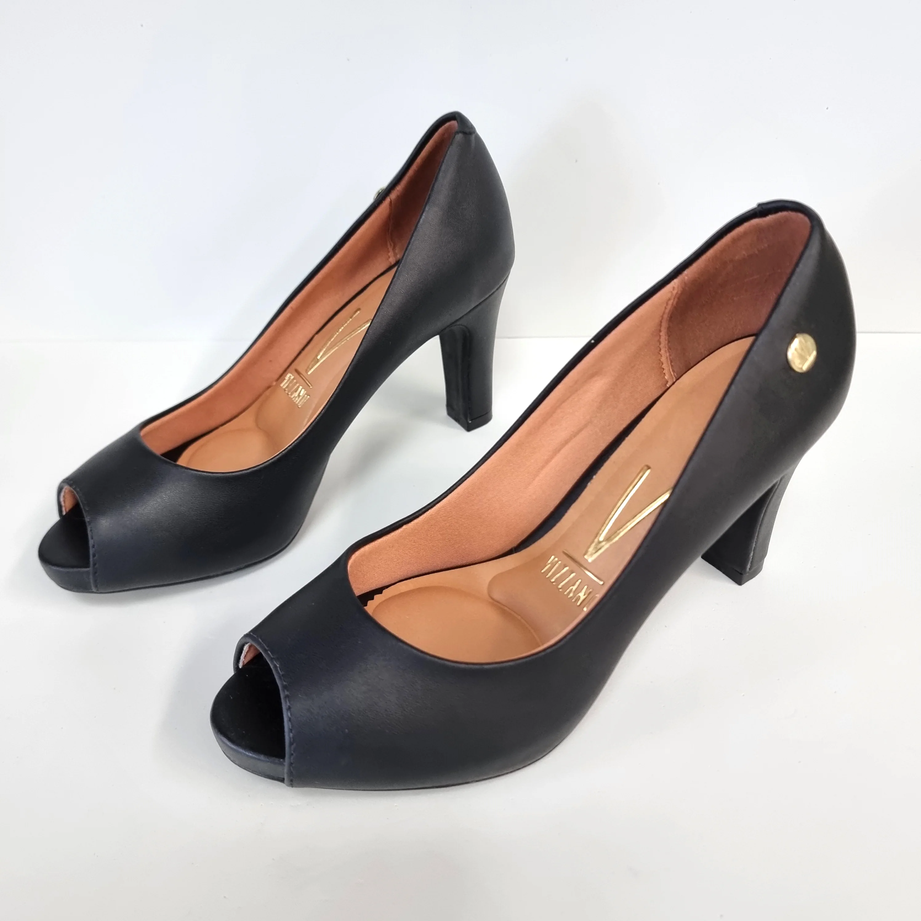 Vizzano 1840-300 Mid Heel Peeptoe Pump in Black Napa - Image 5