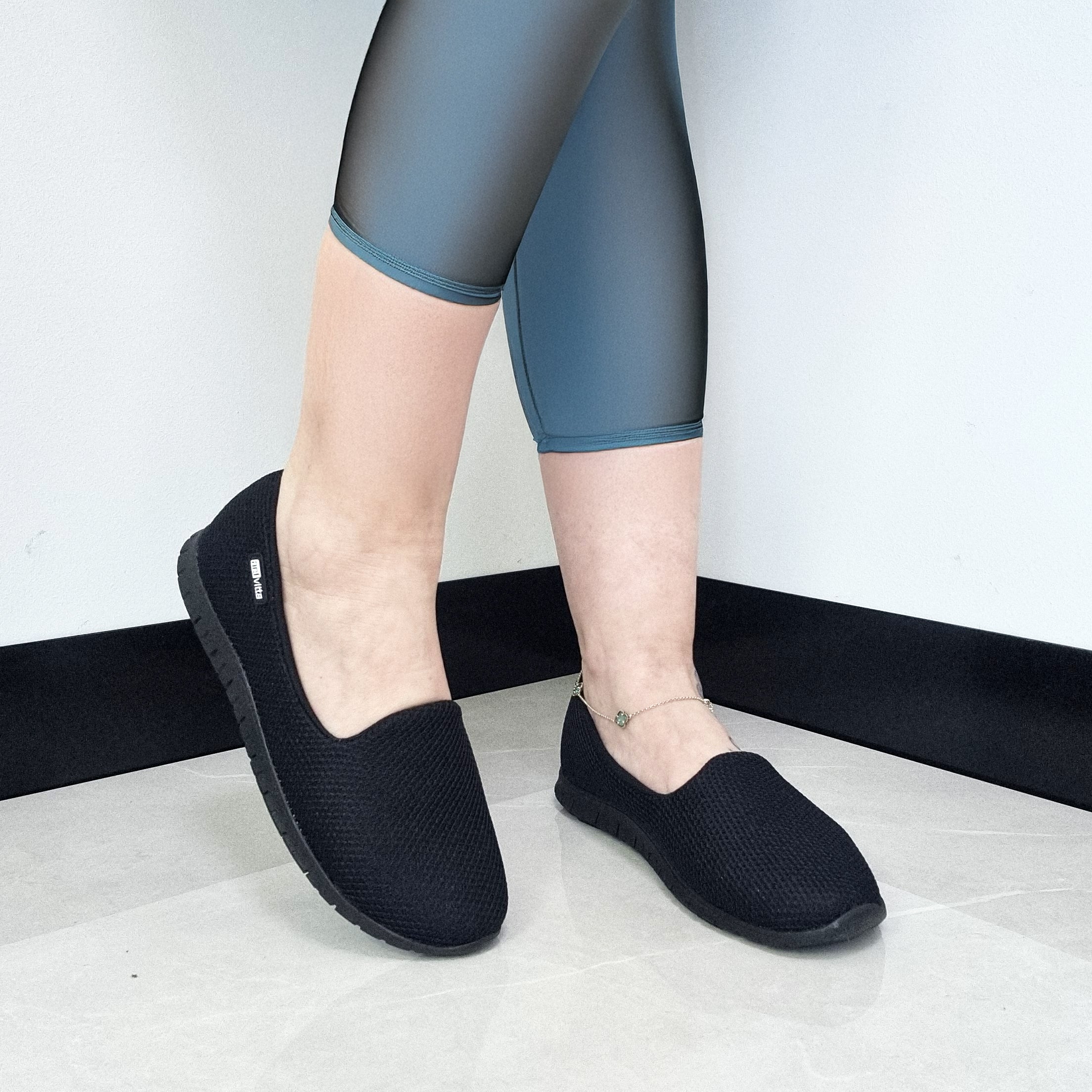 Actvitta 4202-500 Slip on Sneaker in Black - Image 5