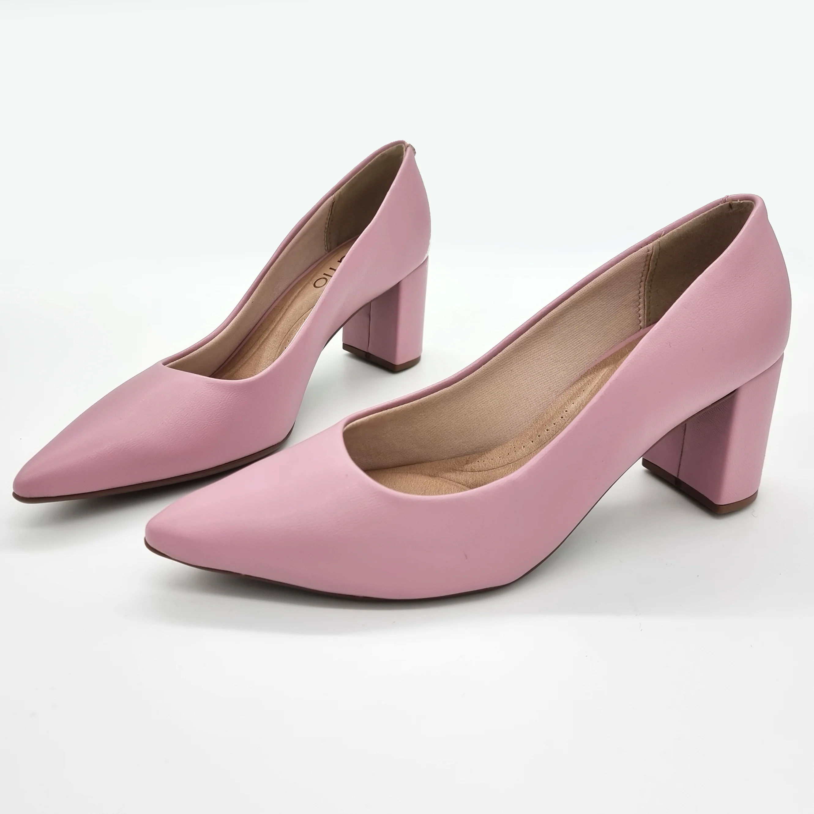 Beira Rio 4241-200 Pointy Toe Block Heel Pump in Rose Napa - Image 3