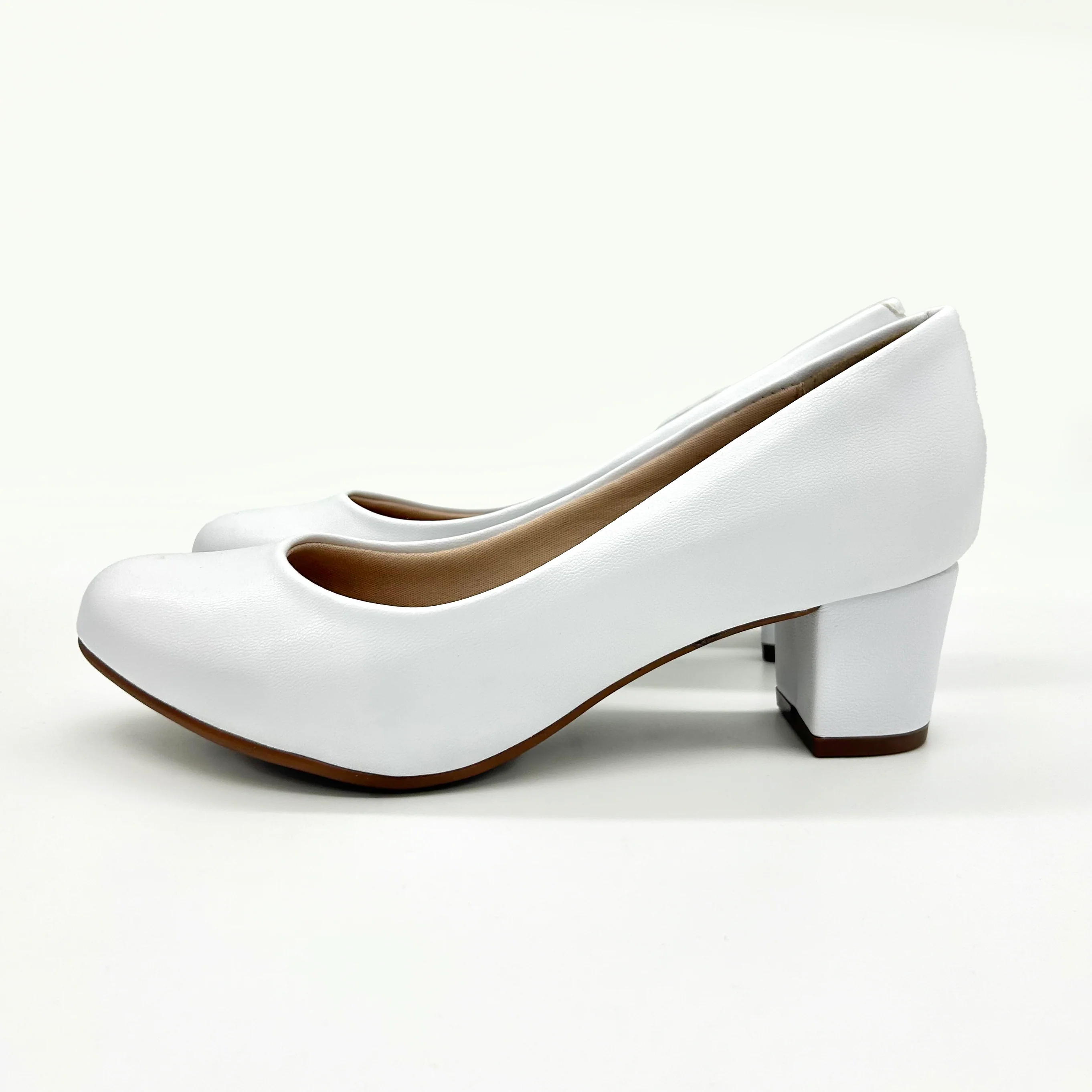 Beira Rio 4777-409 Low Heel Pump in White Napa - Image 5