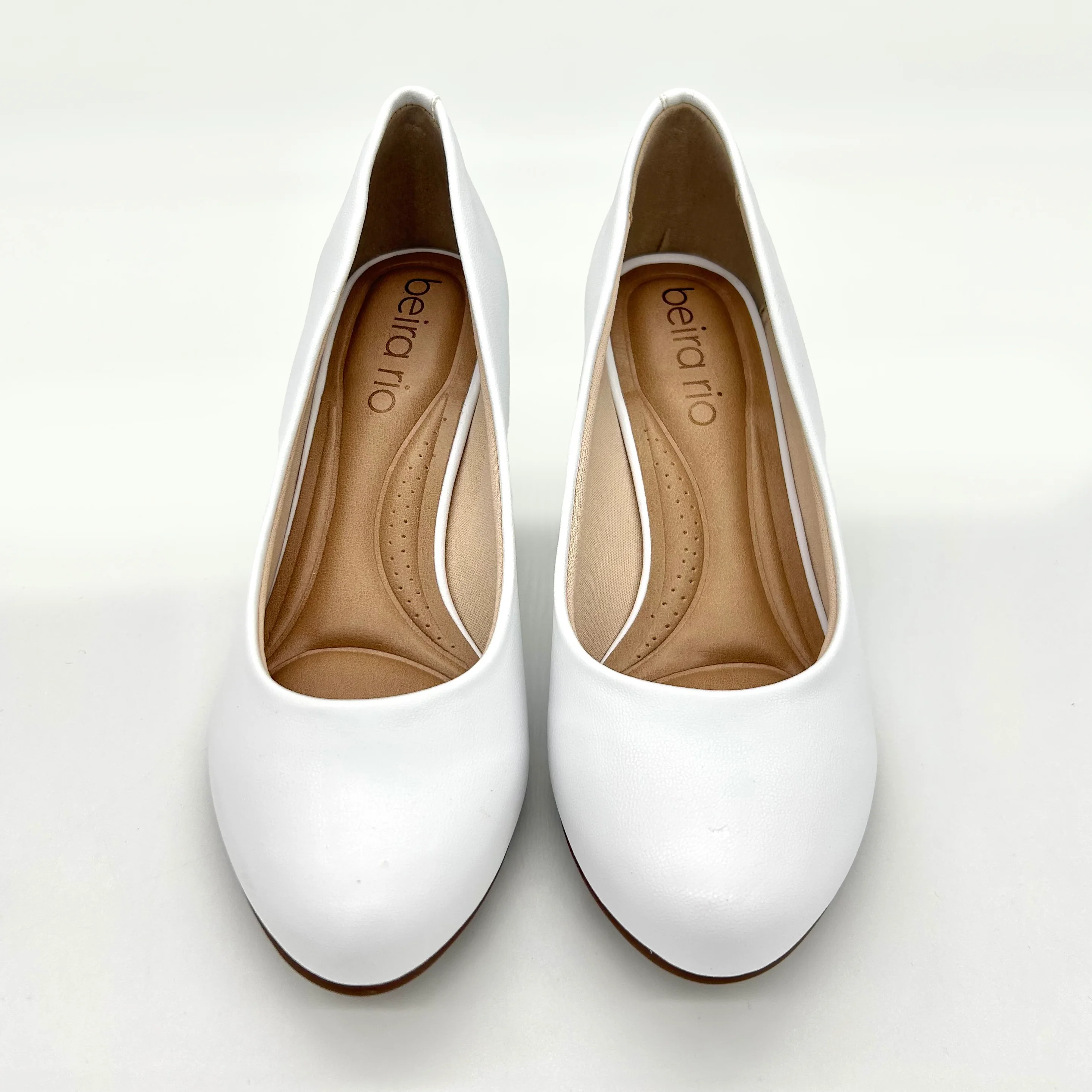 Beira Rio 4777-409 Low Heel Pump in White Napa - Image 6