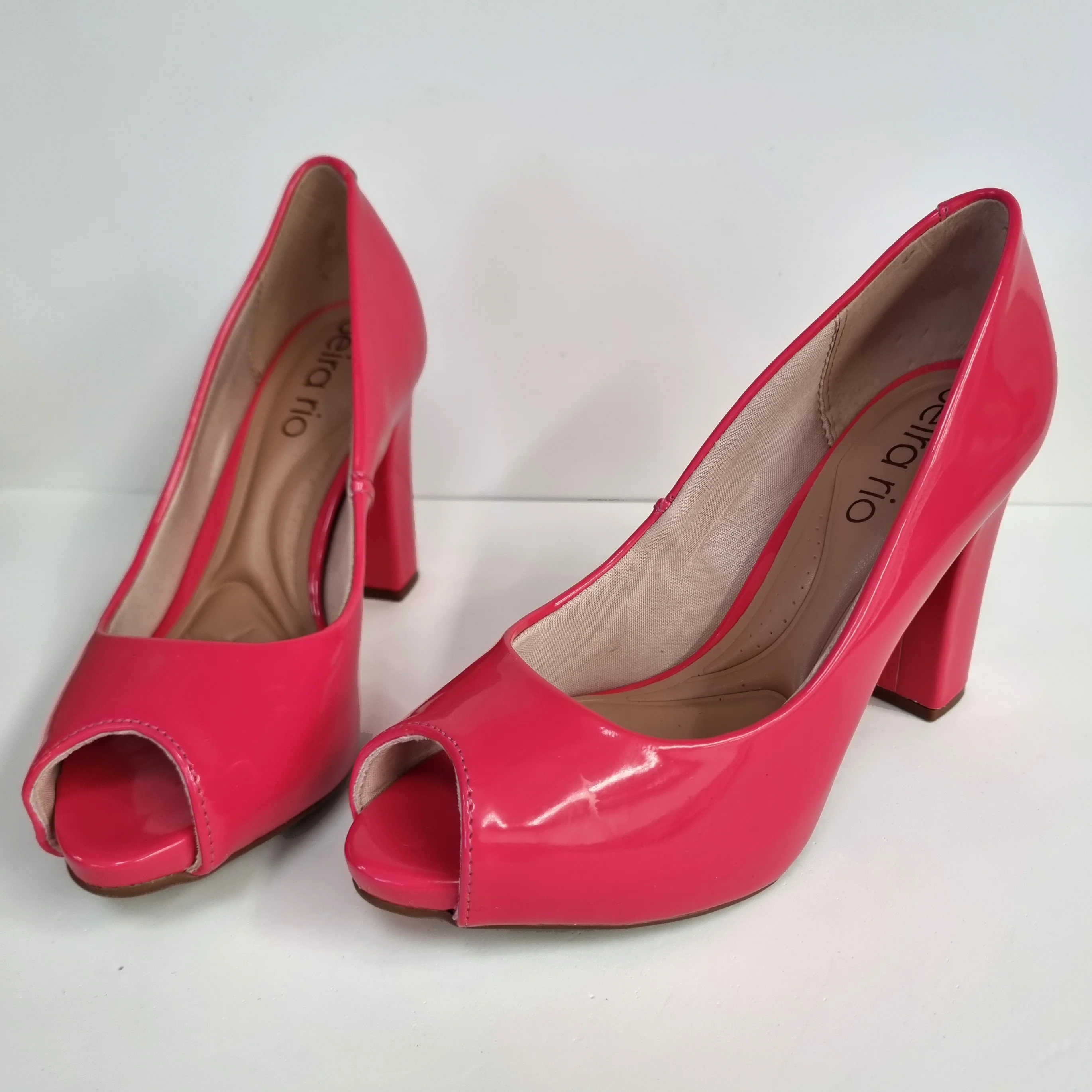 Beira Rio 4788-301 Peep Toe Heel Pump in Pink Gloss Patent - Image 3