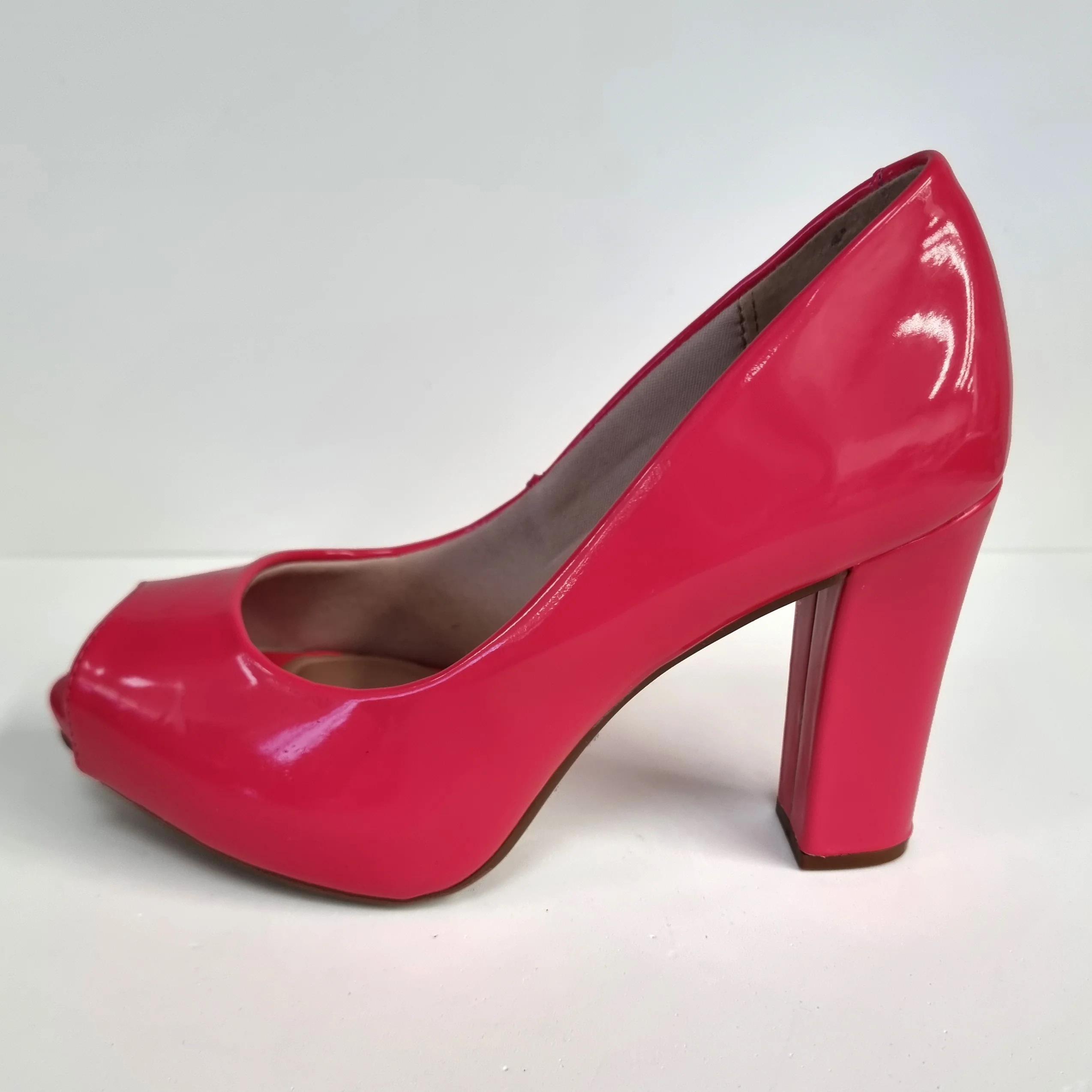 Beira Rio 4788-301 Peep Toe Heel Pump in Pink Gloss Patent - Image 4