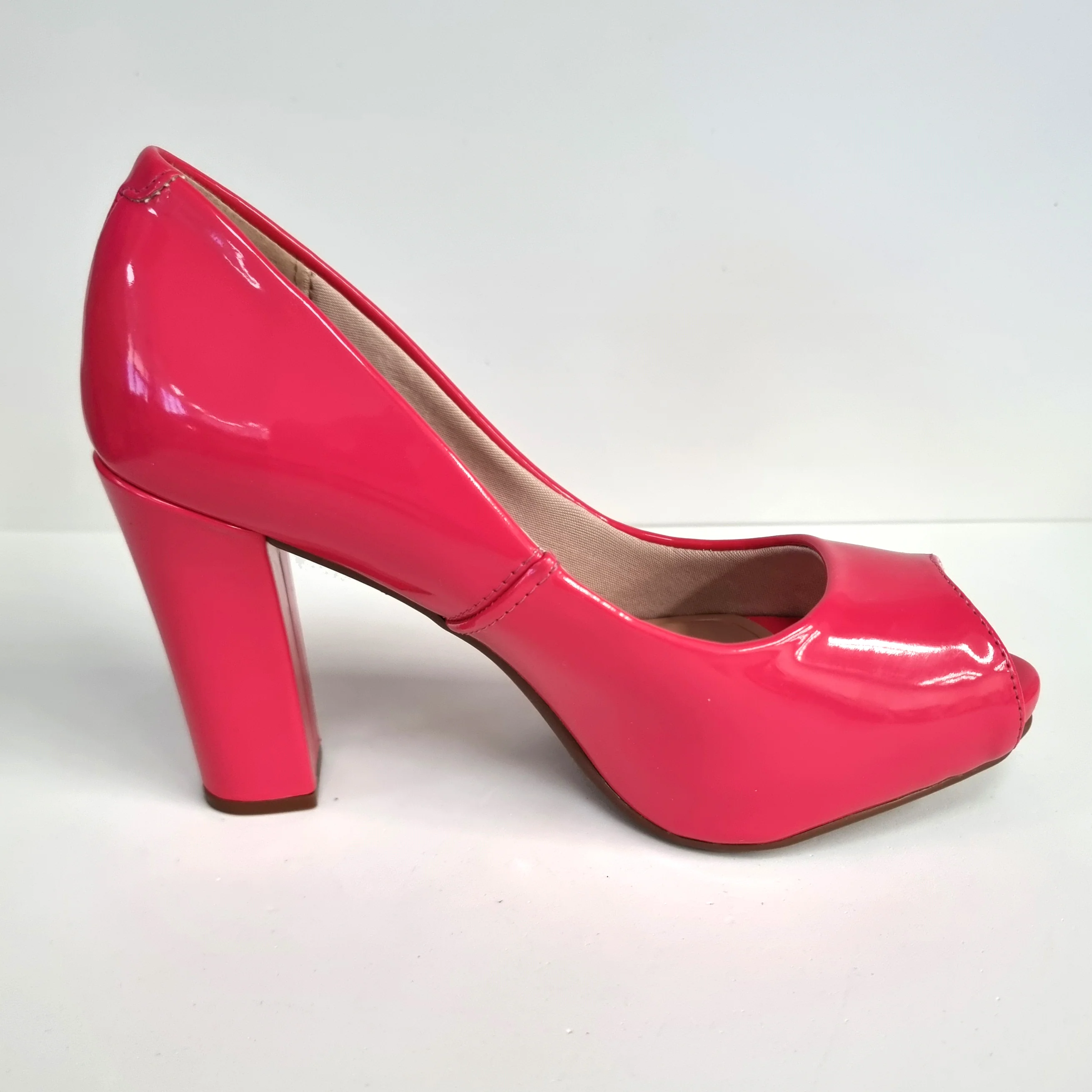 Beira Rio 4788-301 Peep Toe Heel Pump in Pink Gloss Patent - Image 5