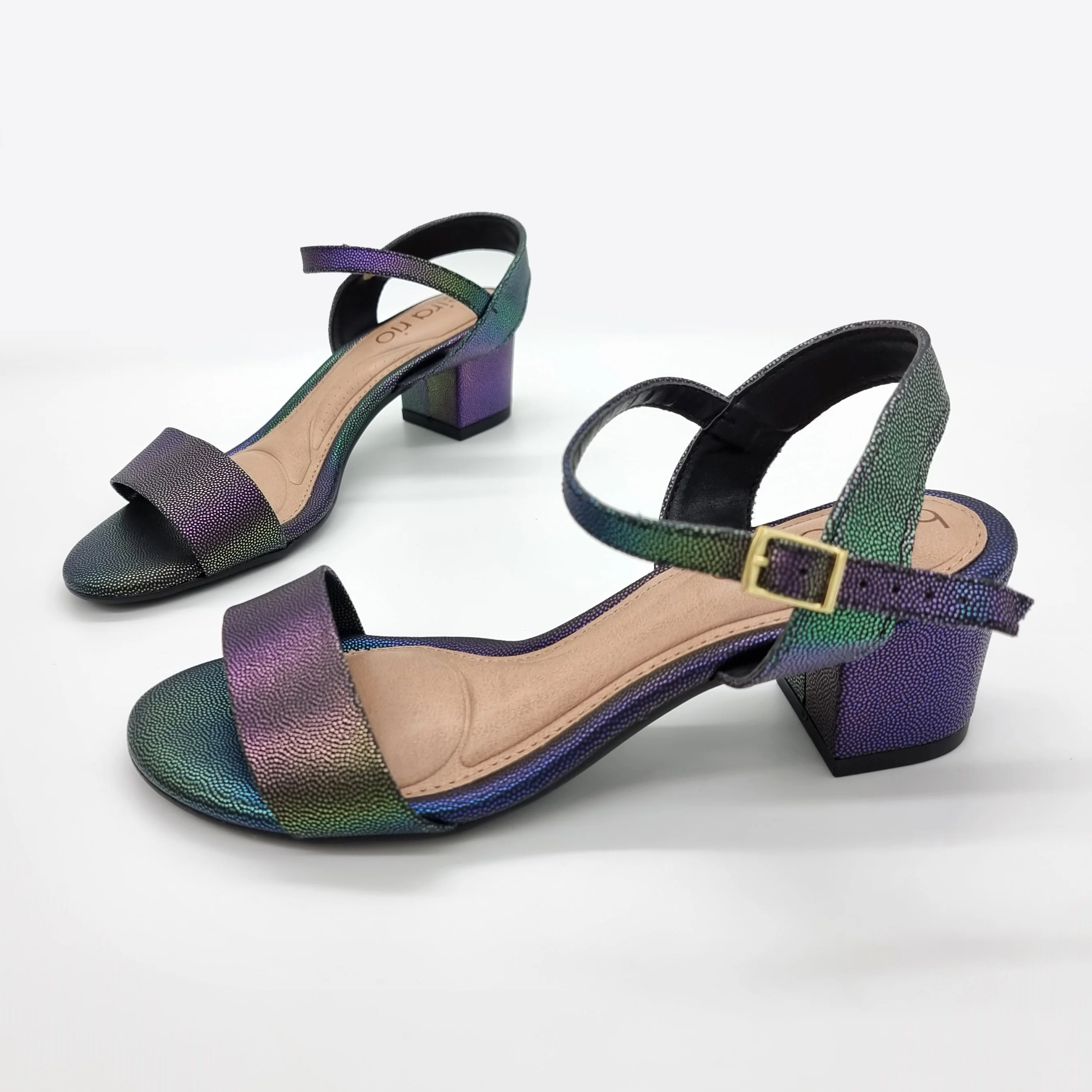 Beira Rio 8246-1176 Low Heel Sandal in Black - Image 4