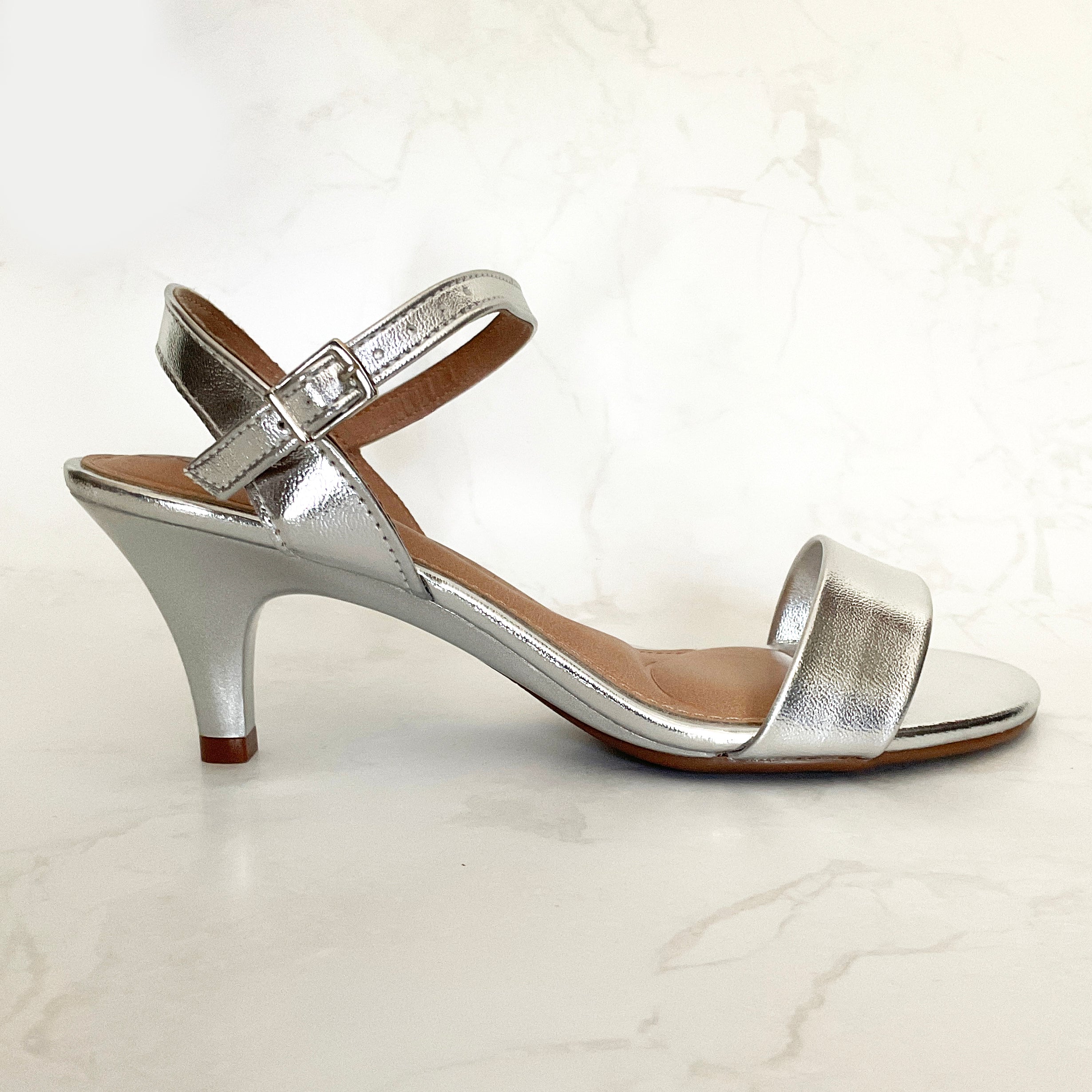Beira Rio 8308-1530 Kitten Heel Sandal in Silver - Image 3