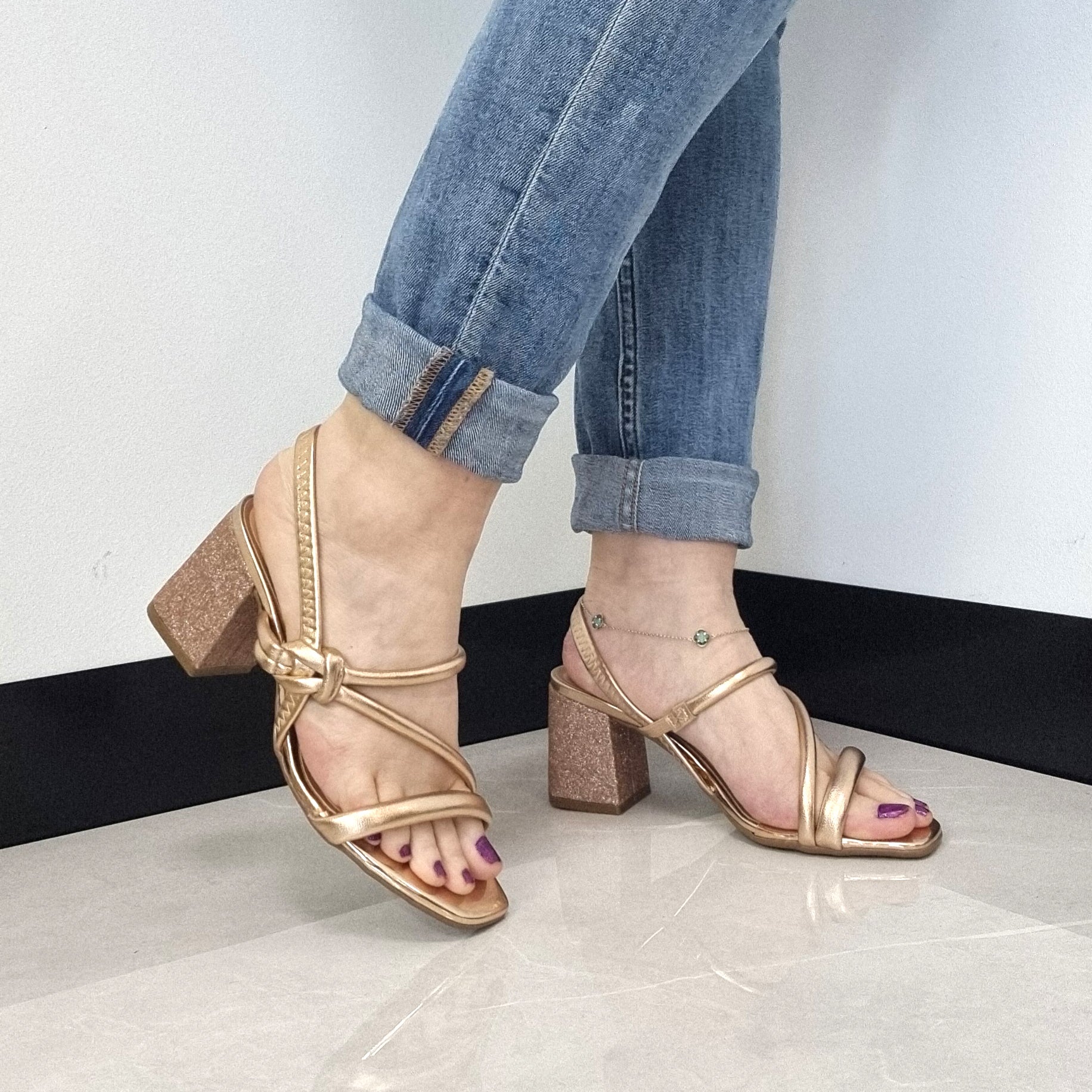Beira Rio 8436-229 Block Heel Sandal in Rose Gold - Image 2