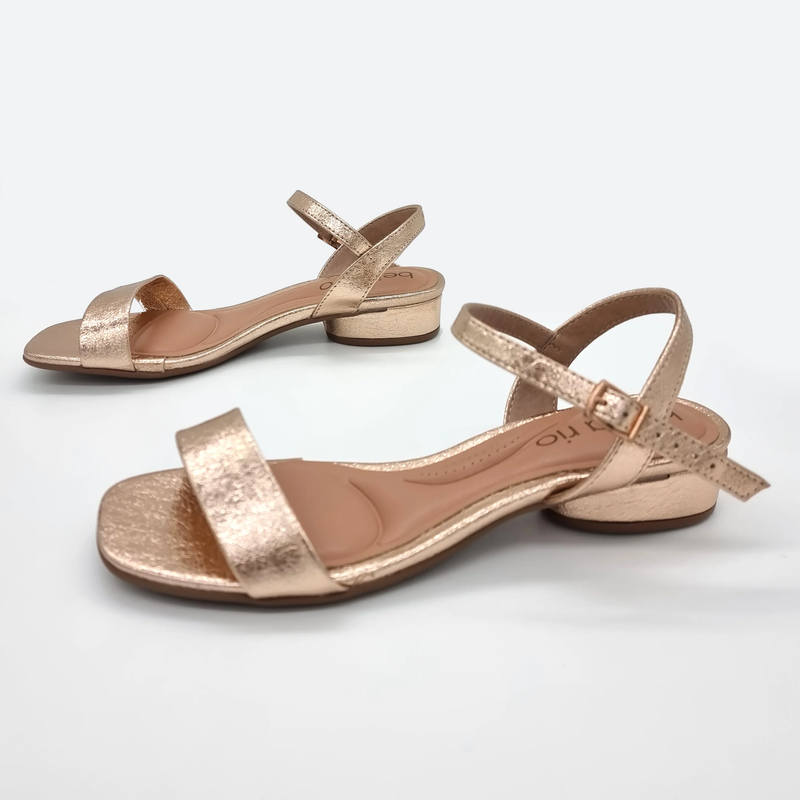 Beira Rio 8504-202 Flat Sandal in Rose Gold - Image 4
