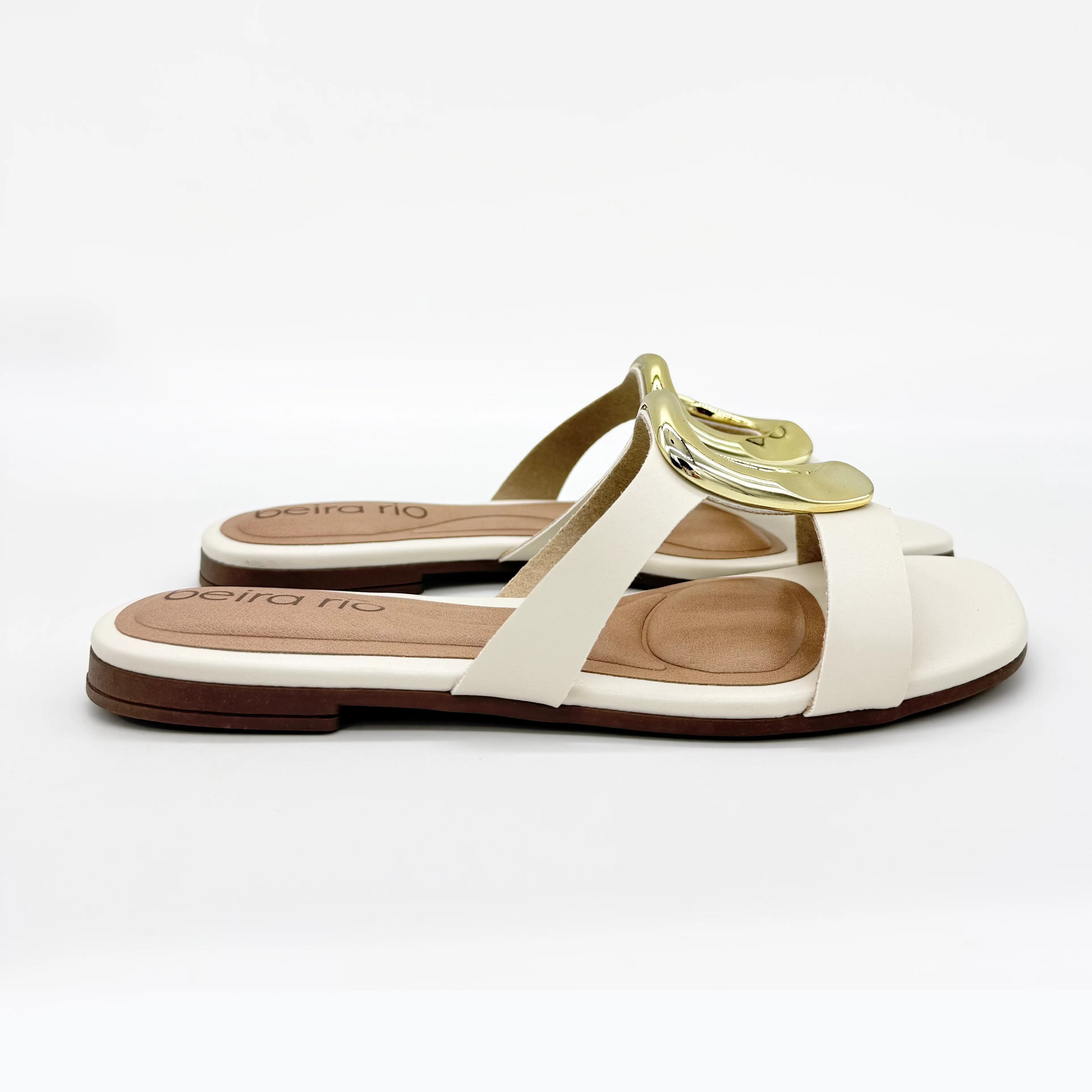 Beira Rio 8560-101 Slip-on Flat Sandal in Off White - Image 2