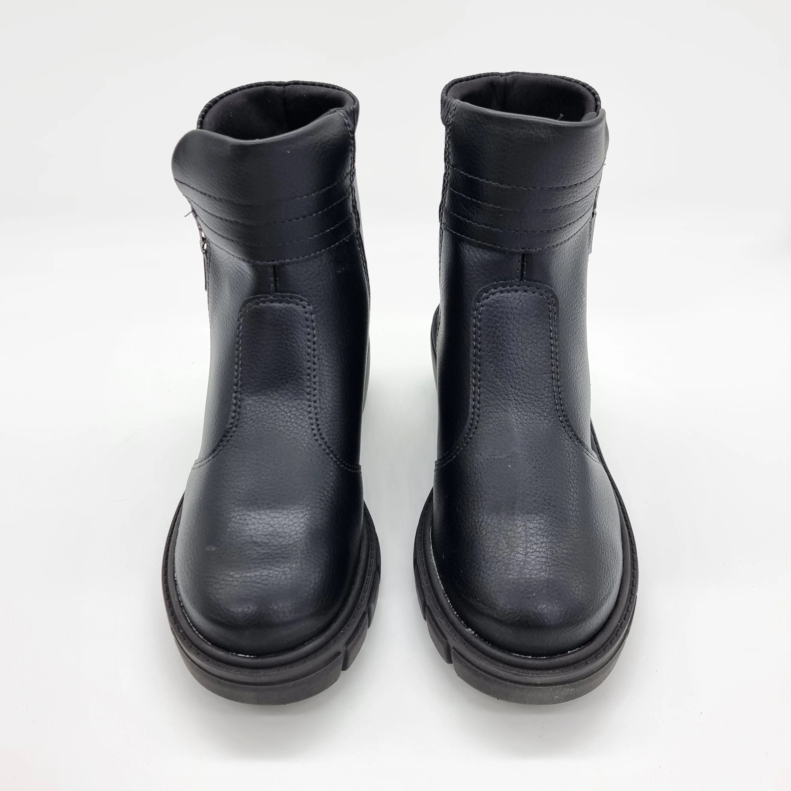 Beira Rio 9077-211 Low Heel Ankle Boot in Black - Image 5
