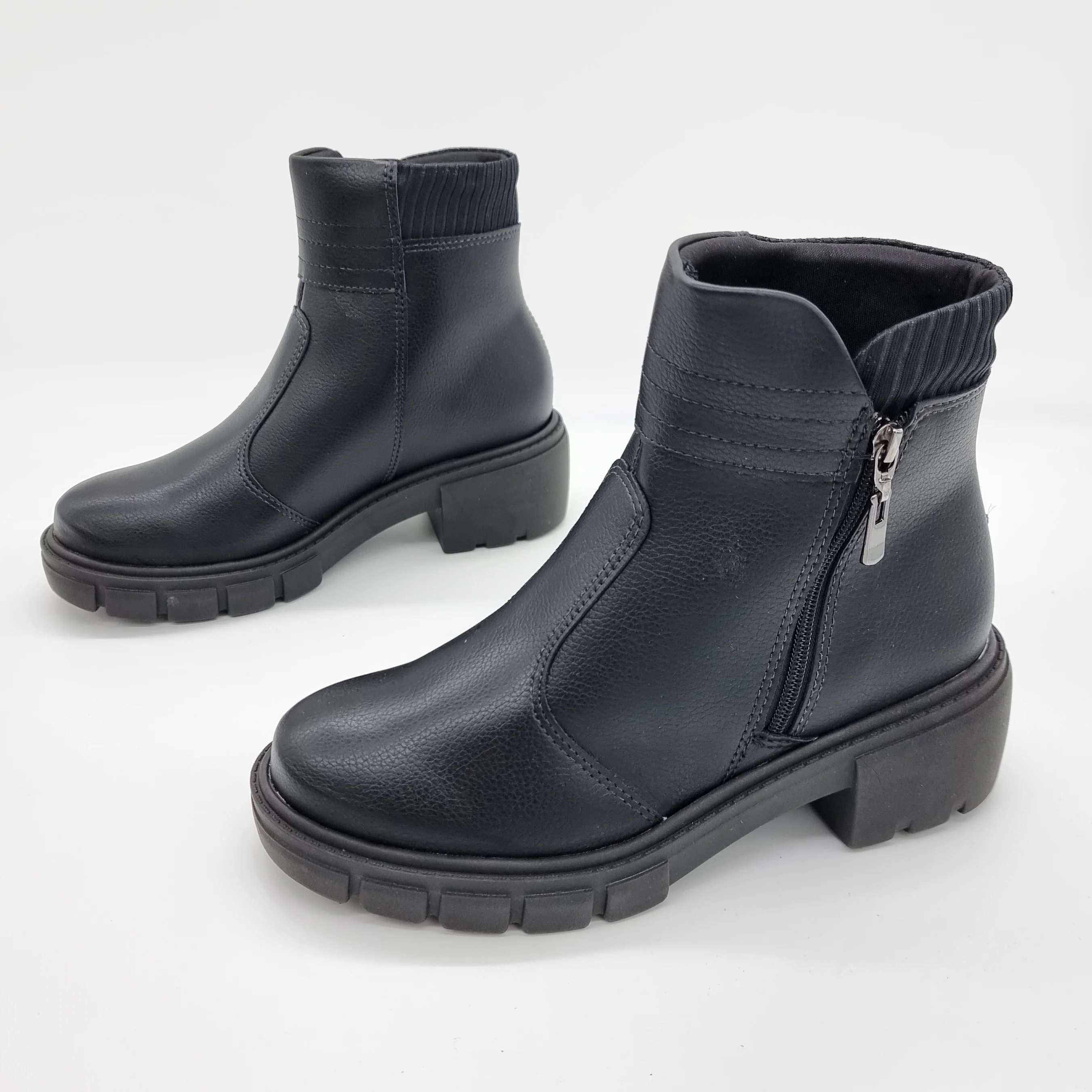Beira Rio 9077-211 Low Heel Ankle Boot in Black - Image 6