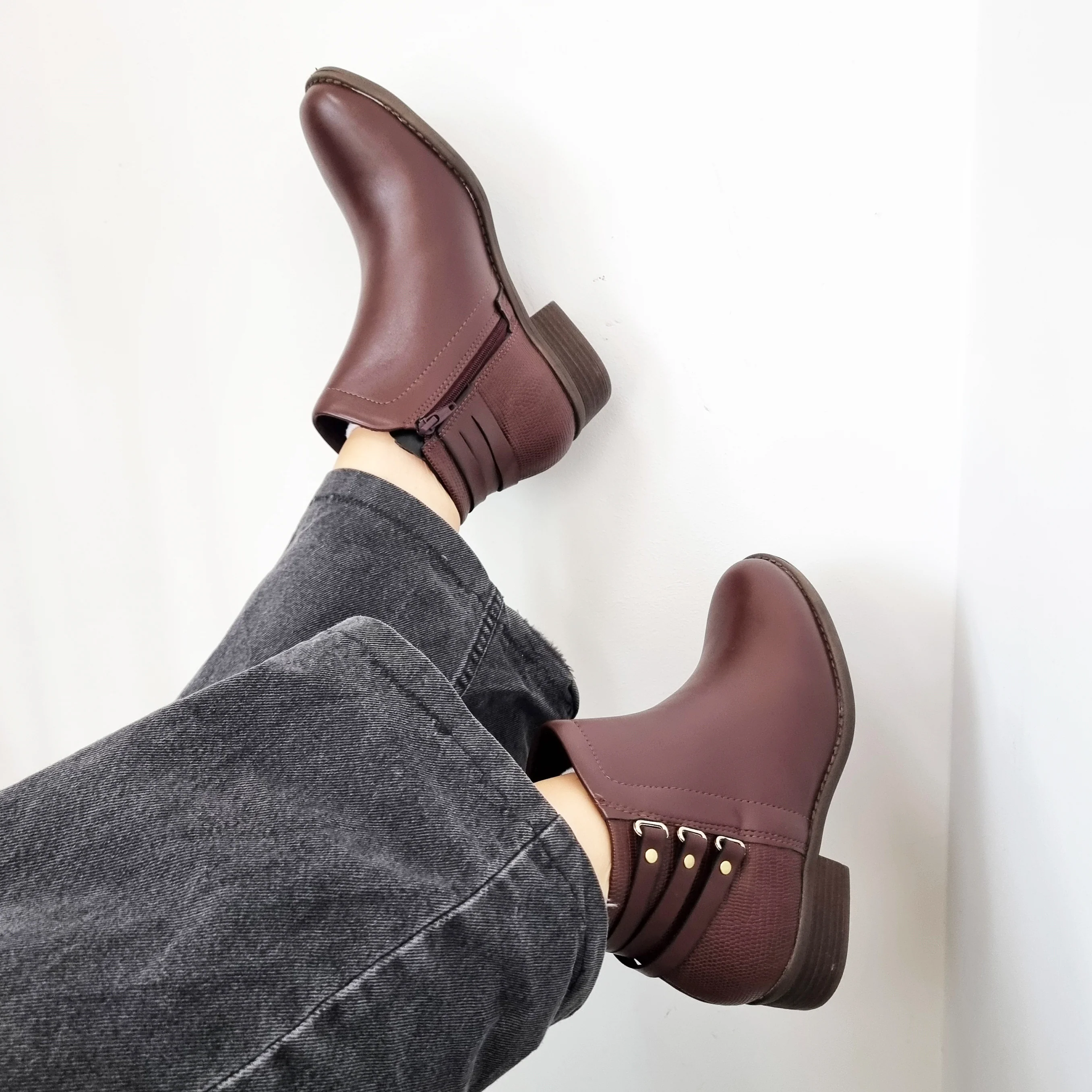 Modare 7057-218 Flat Ankle Boot in Burgundy - Image 2