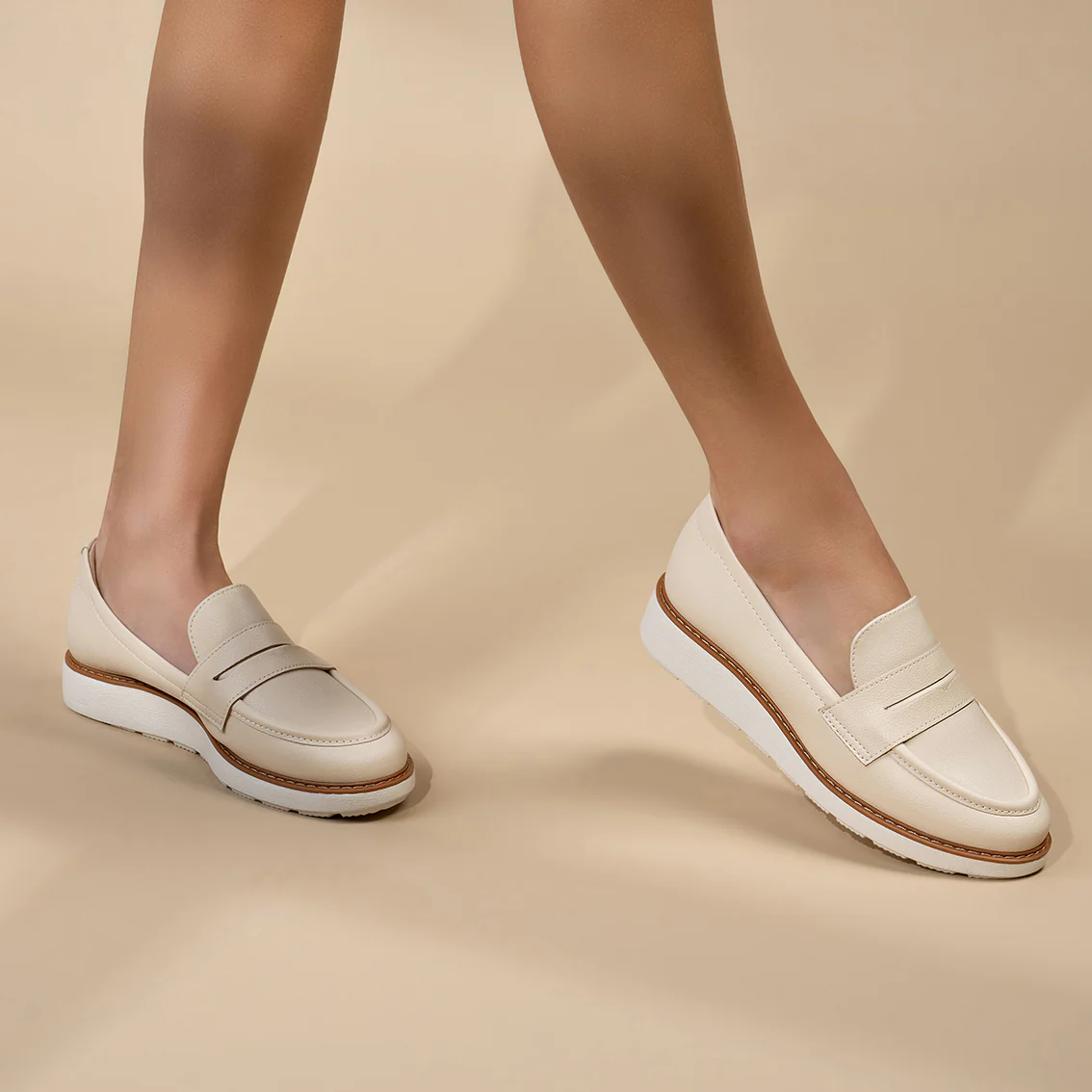 Modare 7400-100 Loafer Flat in Cream Napa