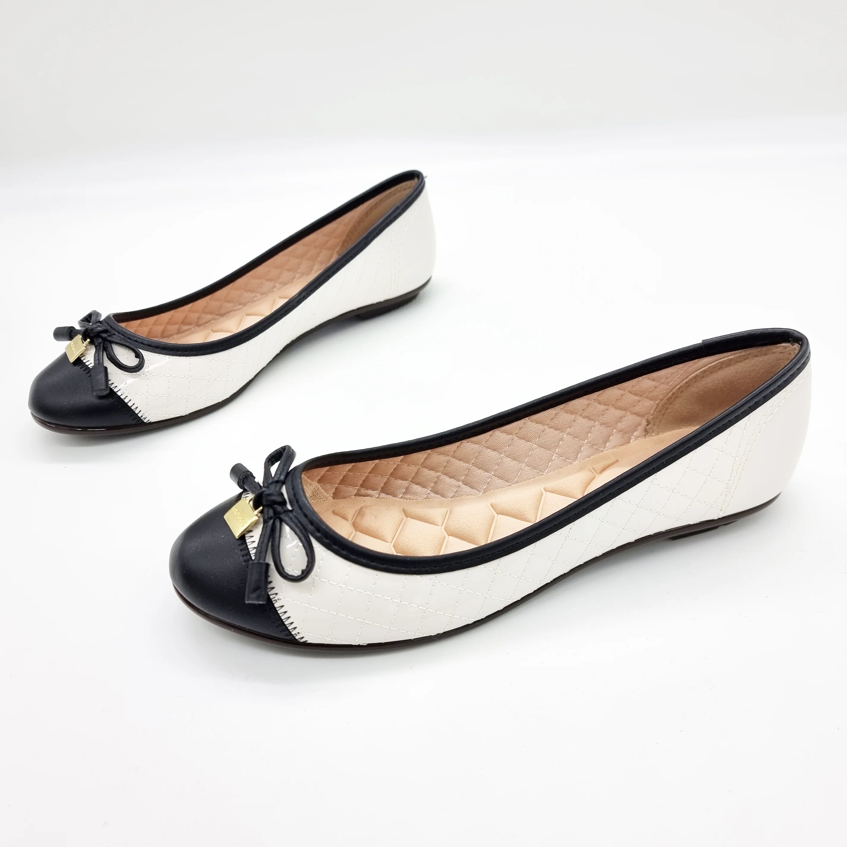 Moleca 5027-1407 Strappy Kitten Heel Pointy Toe Nump in White/Black - Image 3