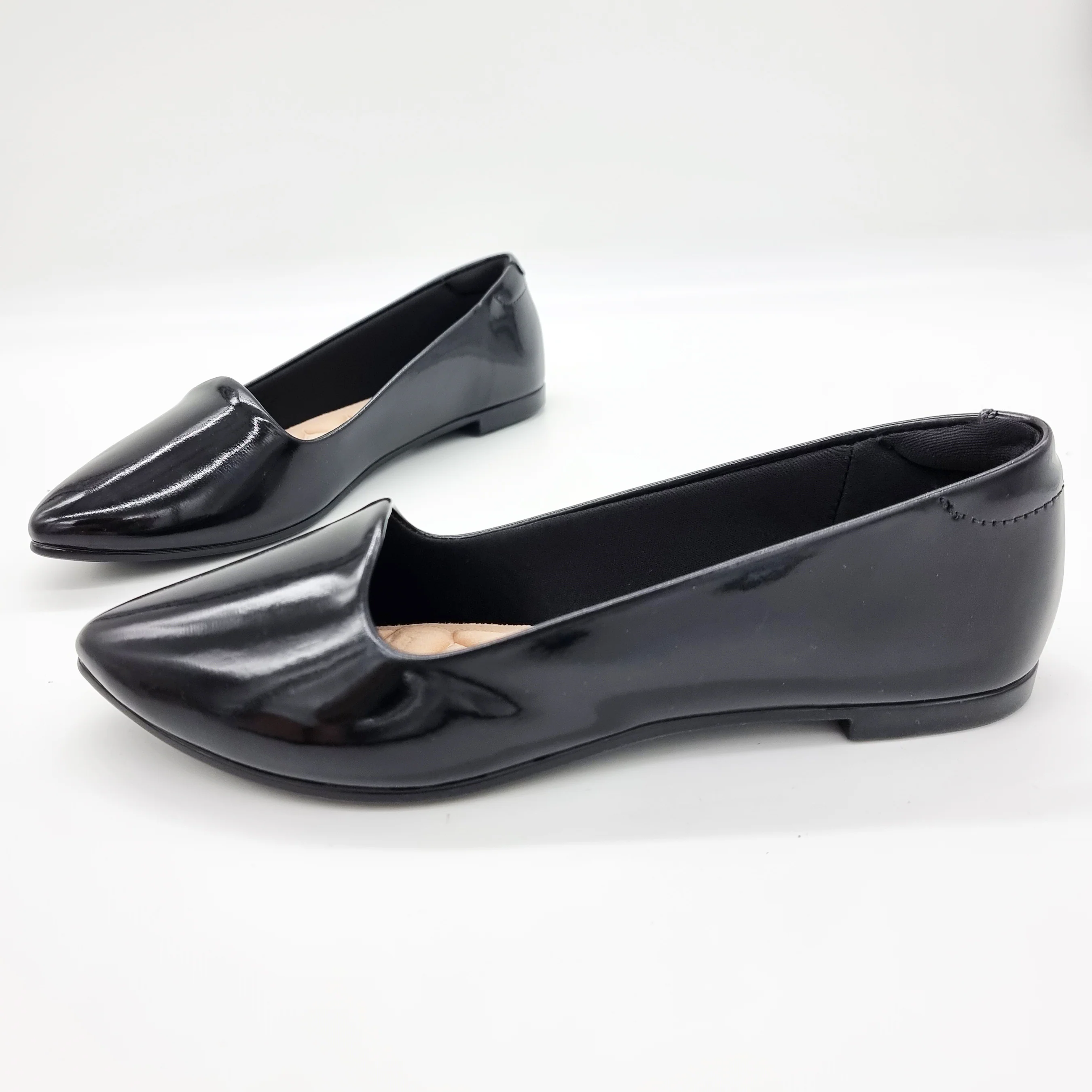 Moleca 5635-816 Pointy Toe Loafer Flat in Black Patent - Image 2