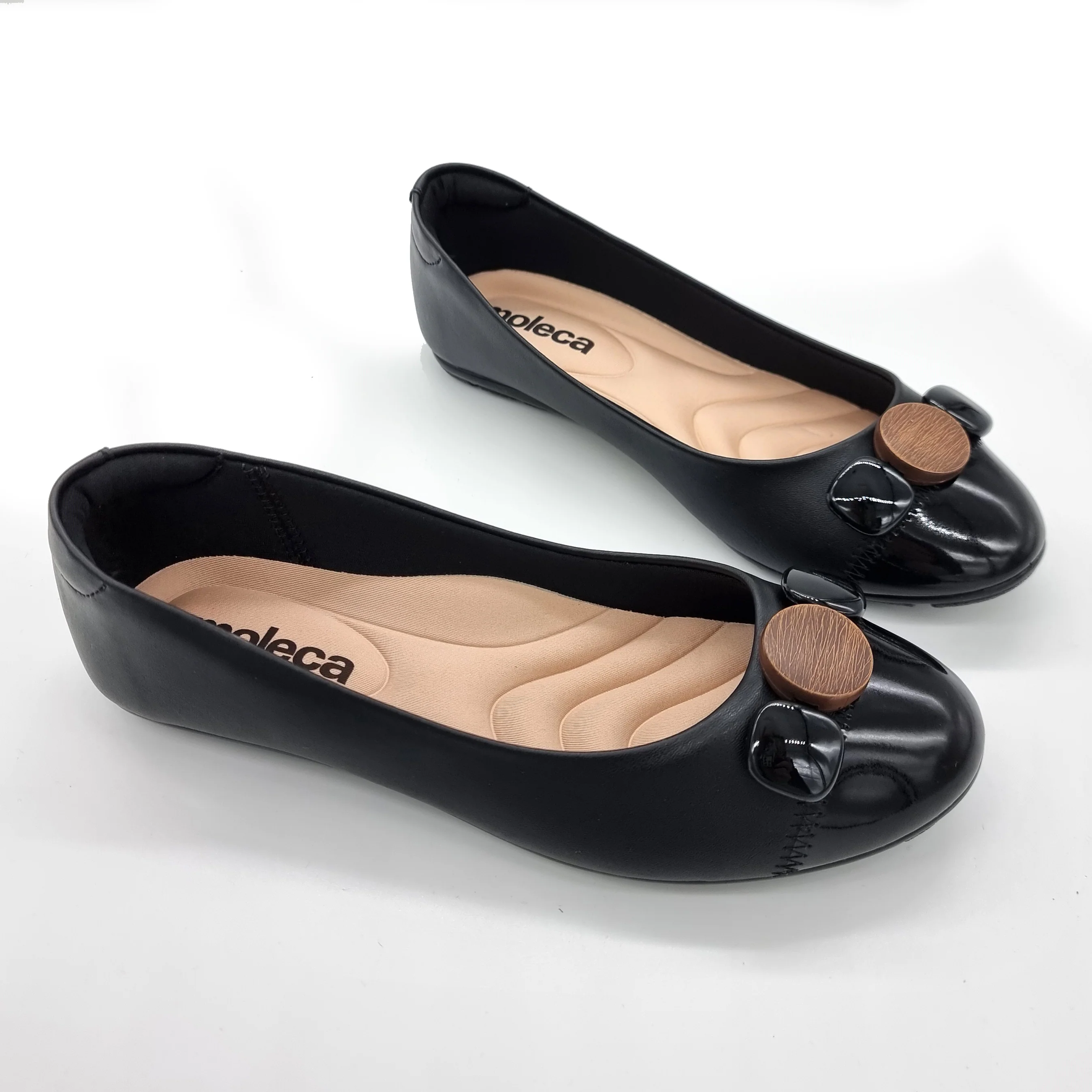 Moleca 5800-101 Round Toe Flat in Black Napa - Image 5