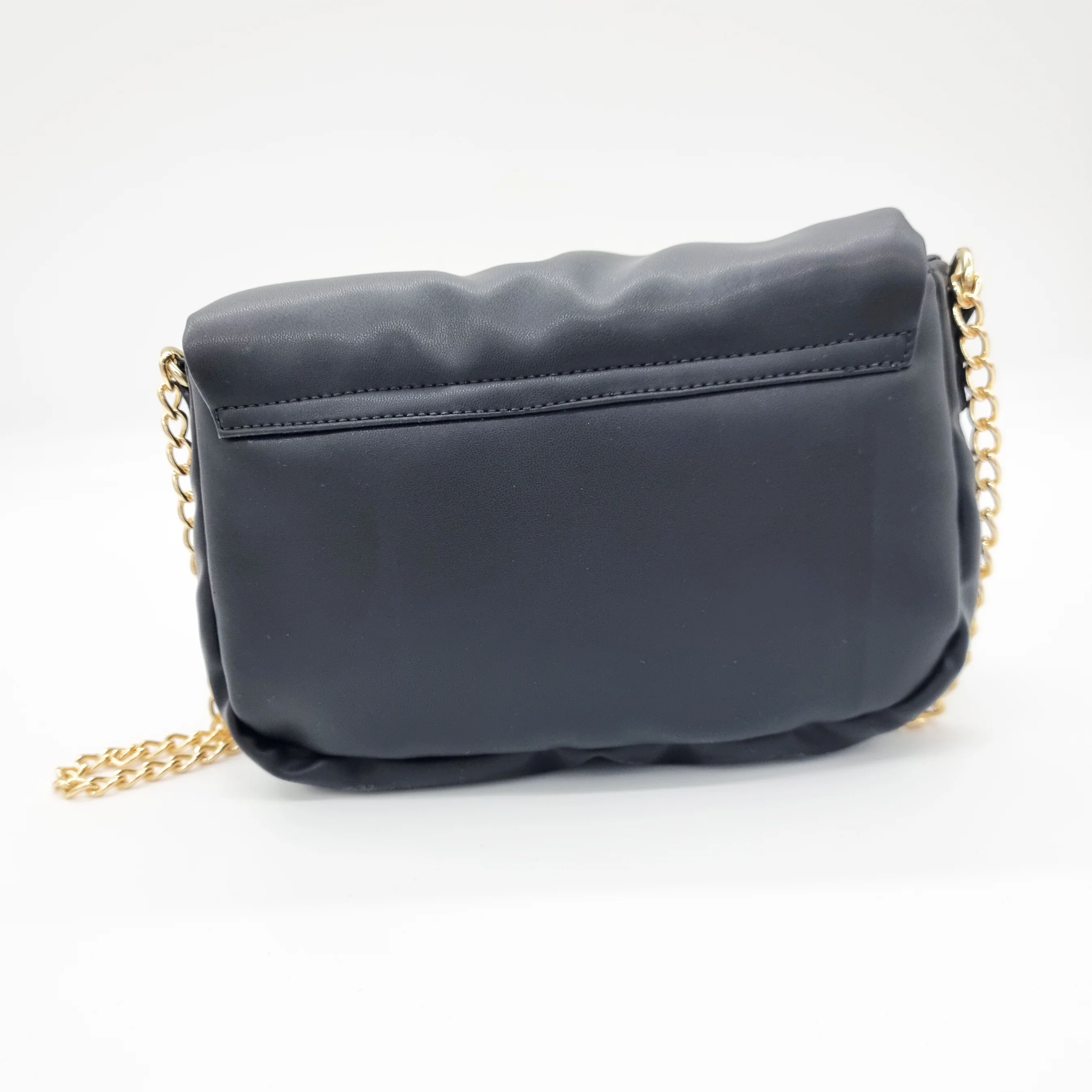 Vizzano 10078-1 Puffed Shoulder Bag in Black - Image 4