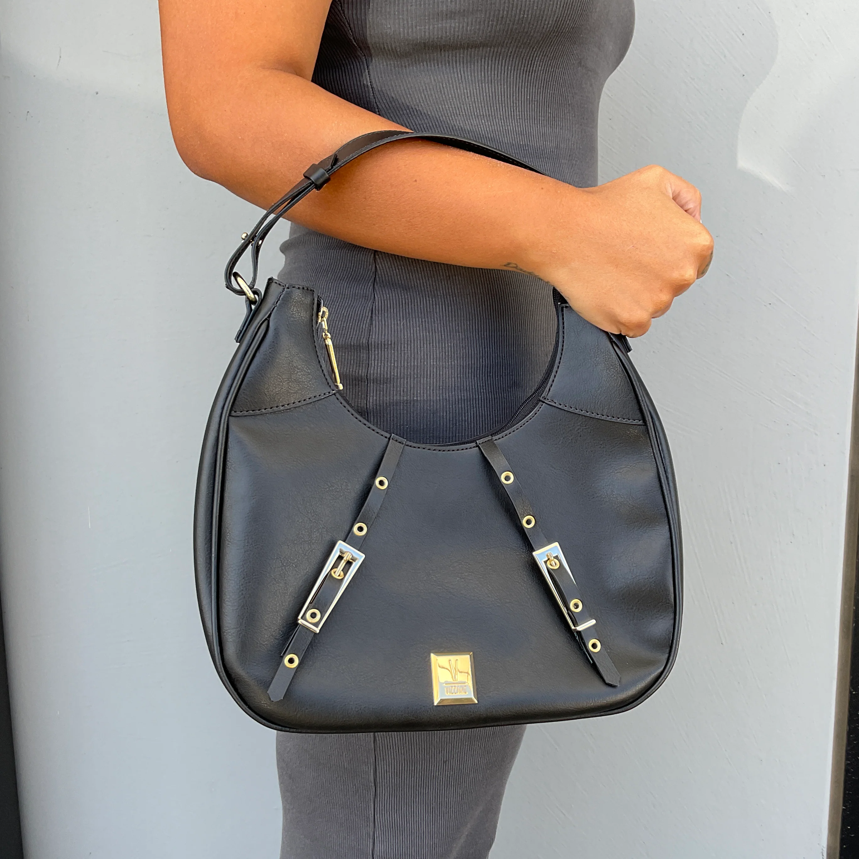 Vizzano 10084-1 Shoulder Bag in Black - Image 6