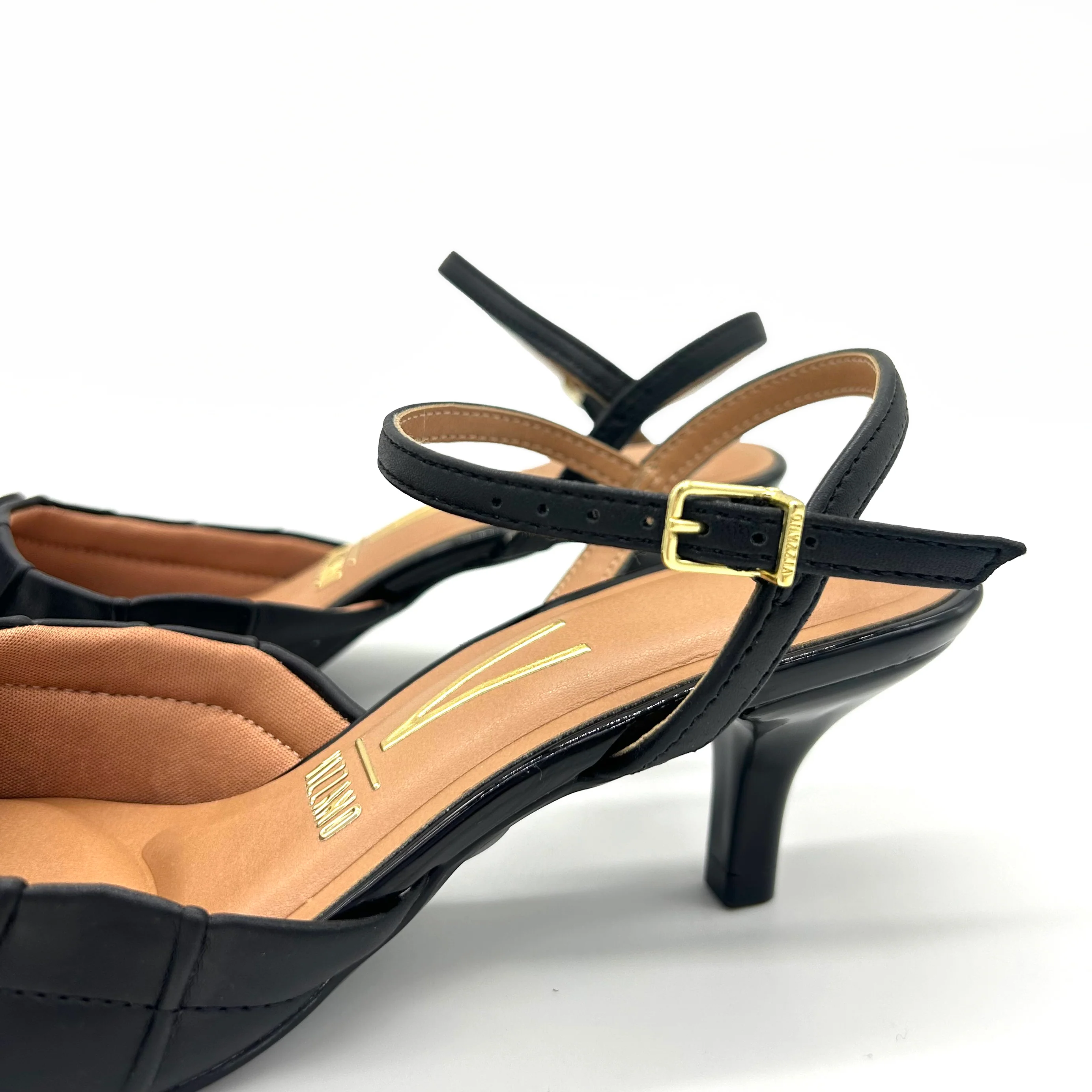 Vizzano 1122-829 Kitten Heel Pointy Toe Pump in Black - Image 5