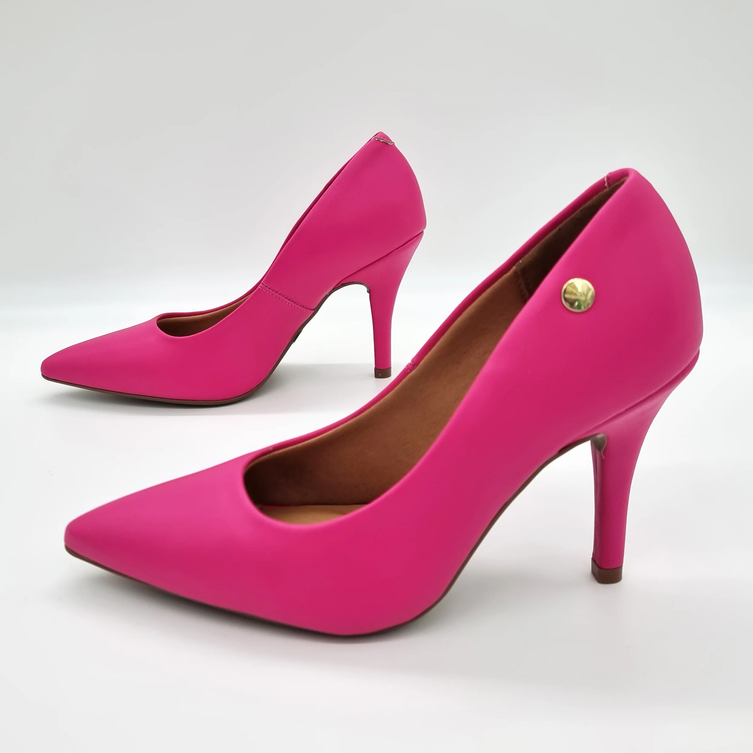 Vizzano 1184-1101 Pointy Toe Pump in Pink Napa - Image 3