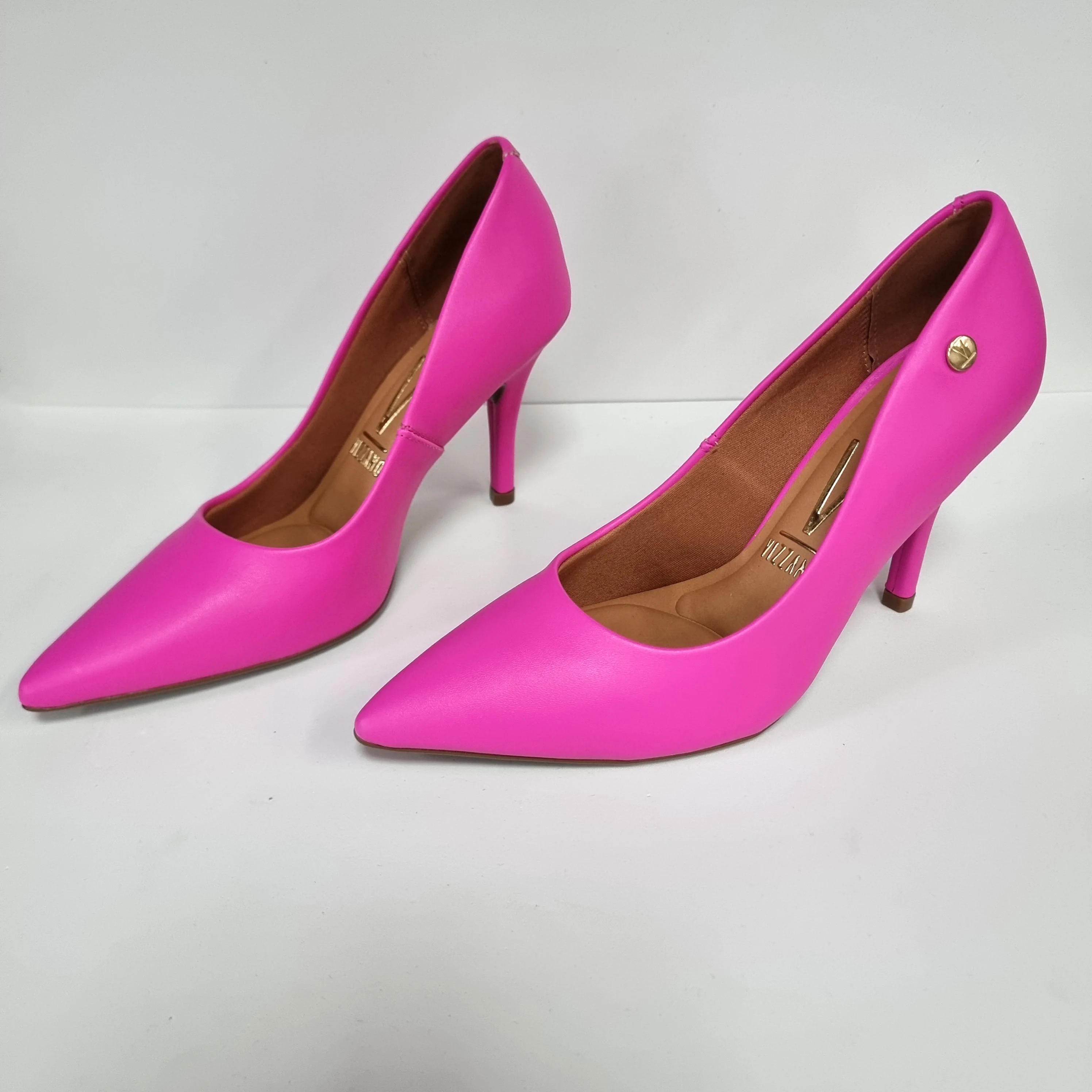Vizzano 1184-1101 Pointy Toe Pump in Pink Neon Napa - Image 3