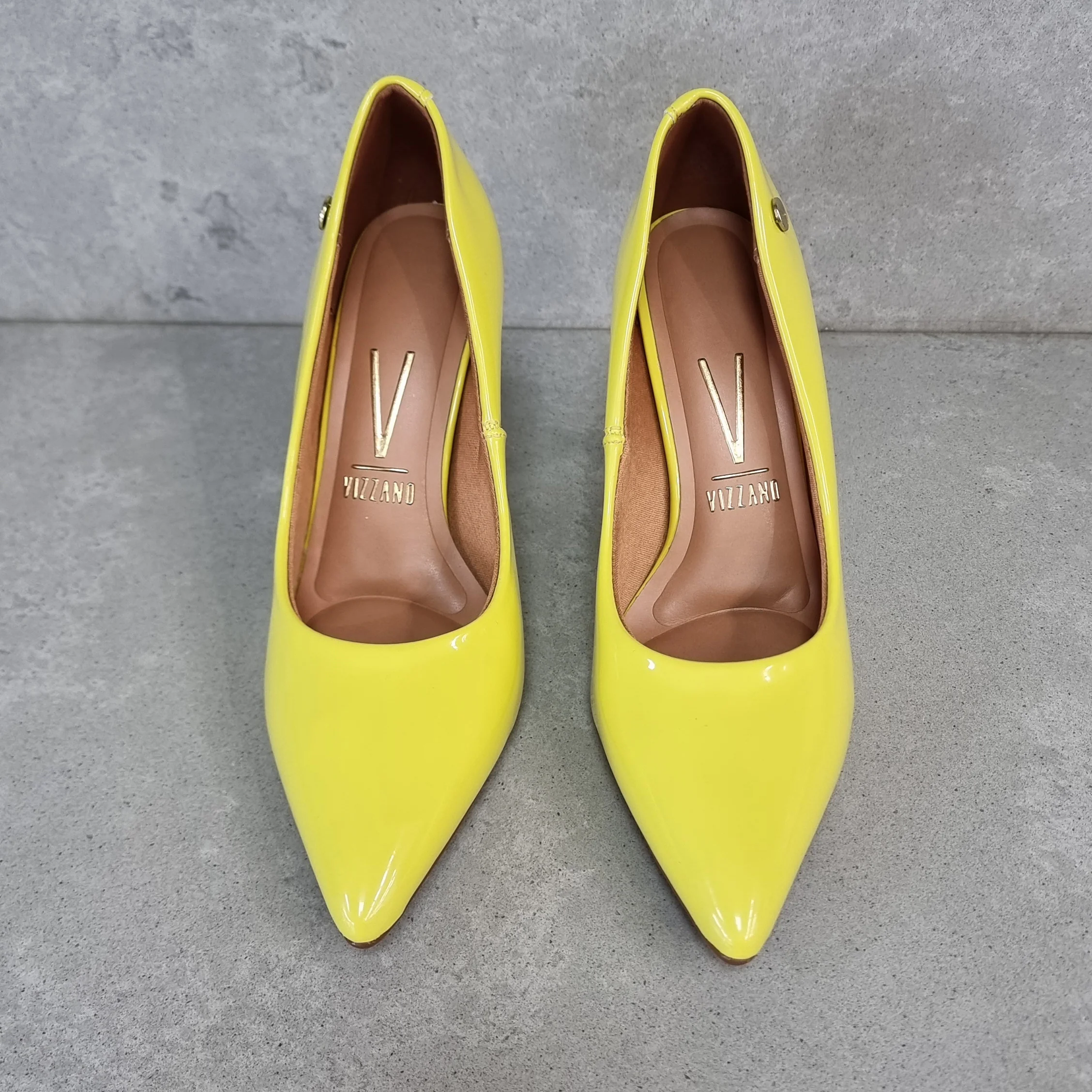 Vizzano 1184-1101 Pointy Toe Pump in Sicilian Yellow - Image 5