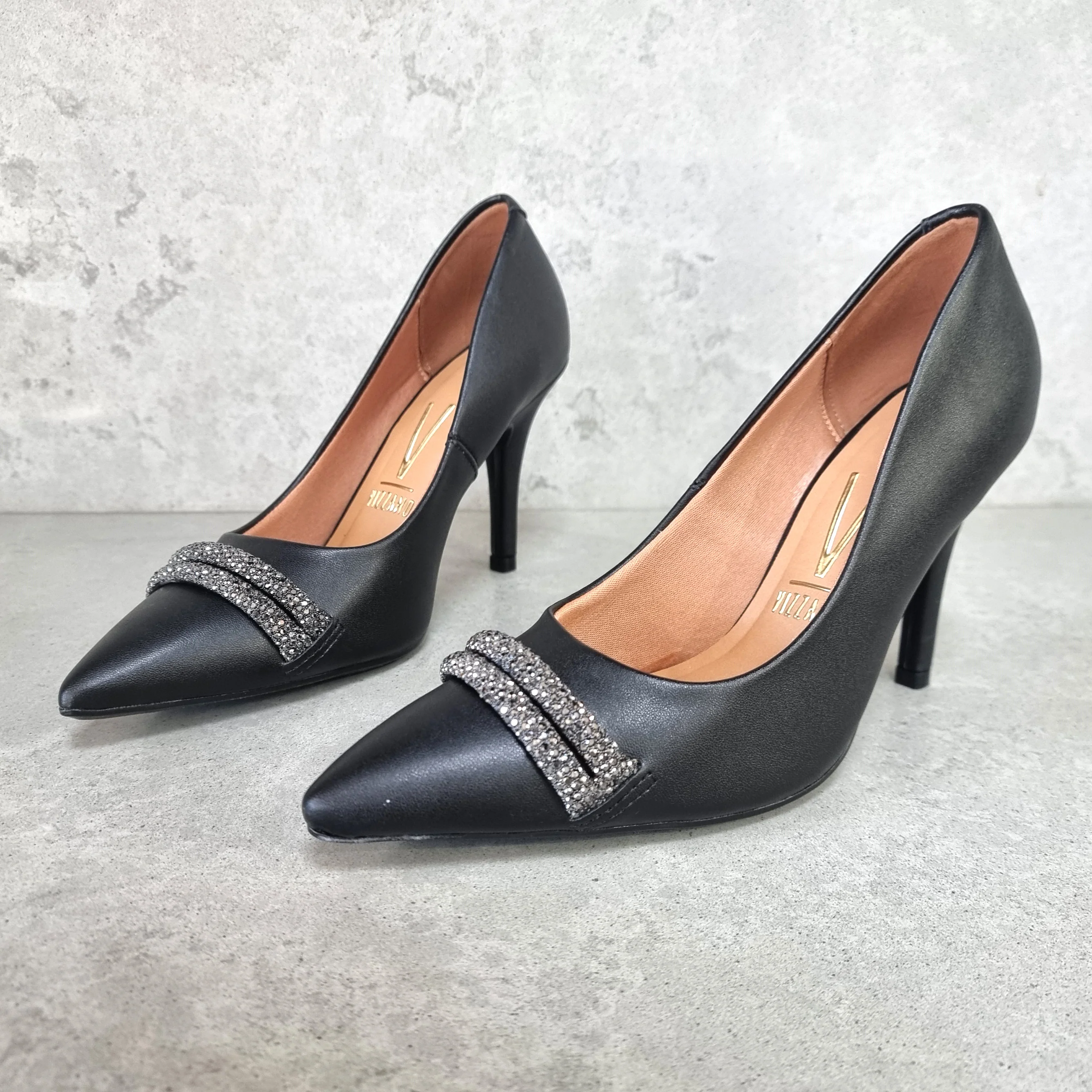 Vizzano 1184-1174 Pointy Toe Pump in Black Napa - Image 2