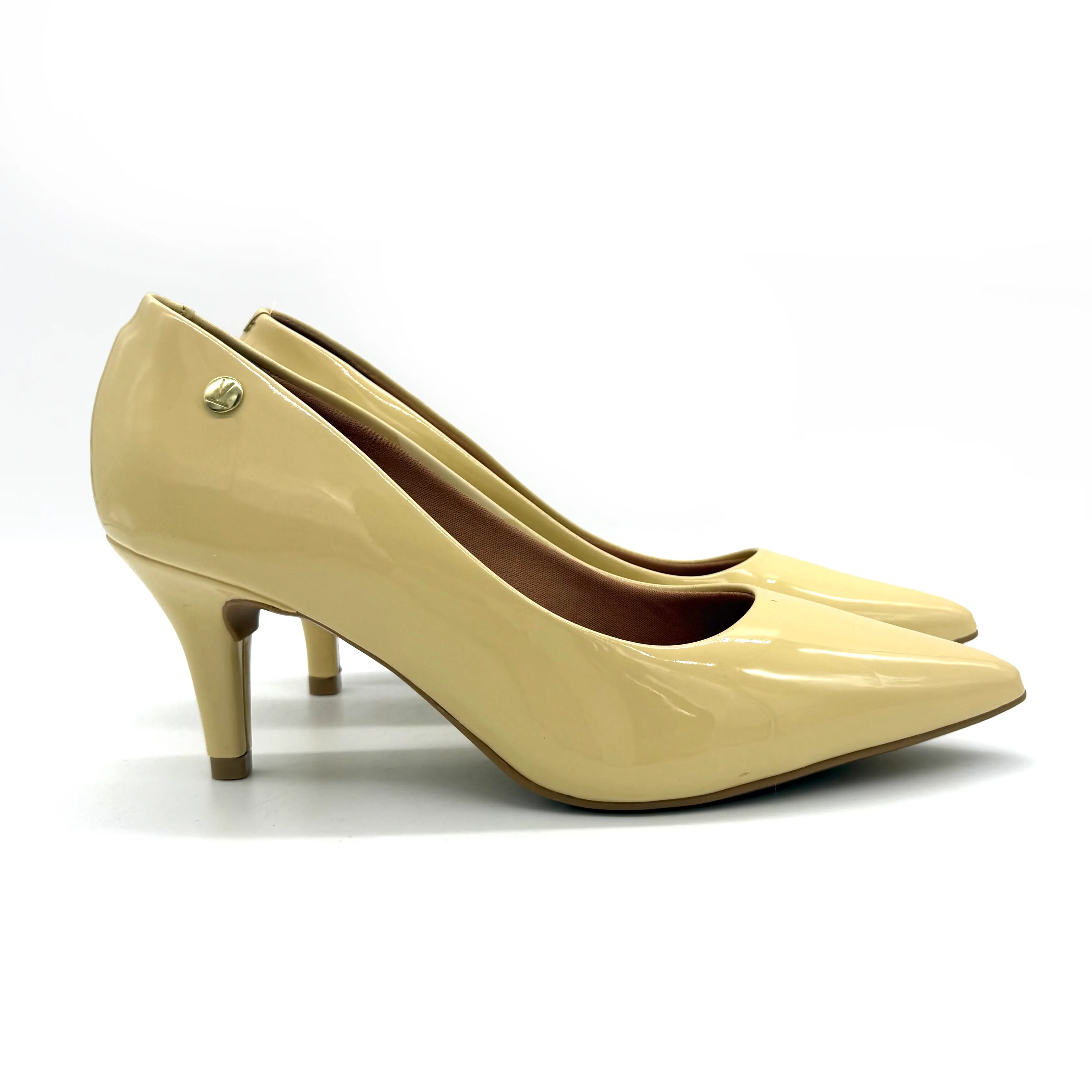 Vizzano 1185-702 Pointy Toe Pump in Butter Patent - Image 3