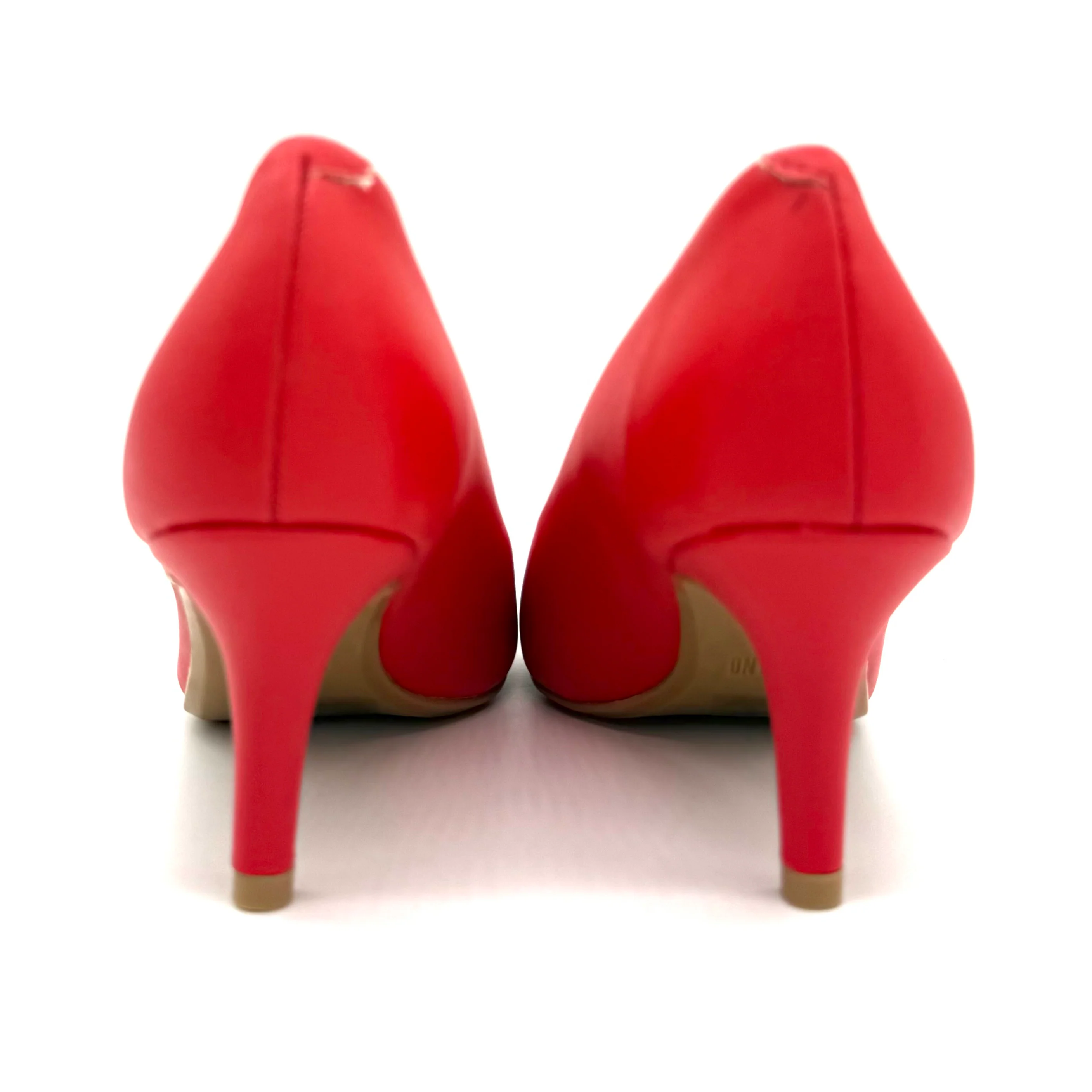 Vizzano 1185-702 Pointy Toe Pump in Ruby Red Napa - Image 3