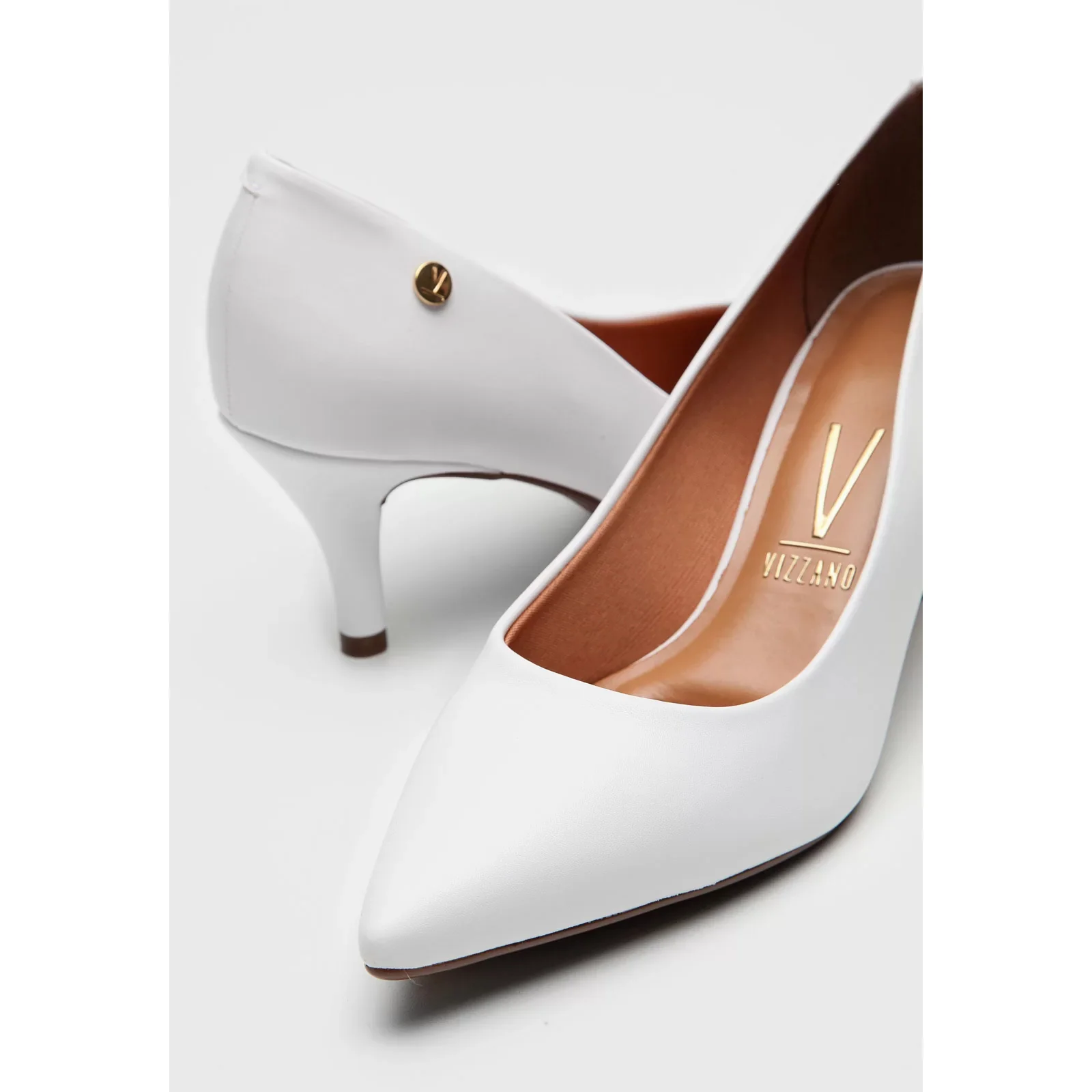 Vizzano 1185-702 Pointy Toe Pump in White Napa - Image 5