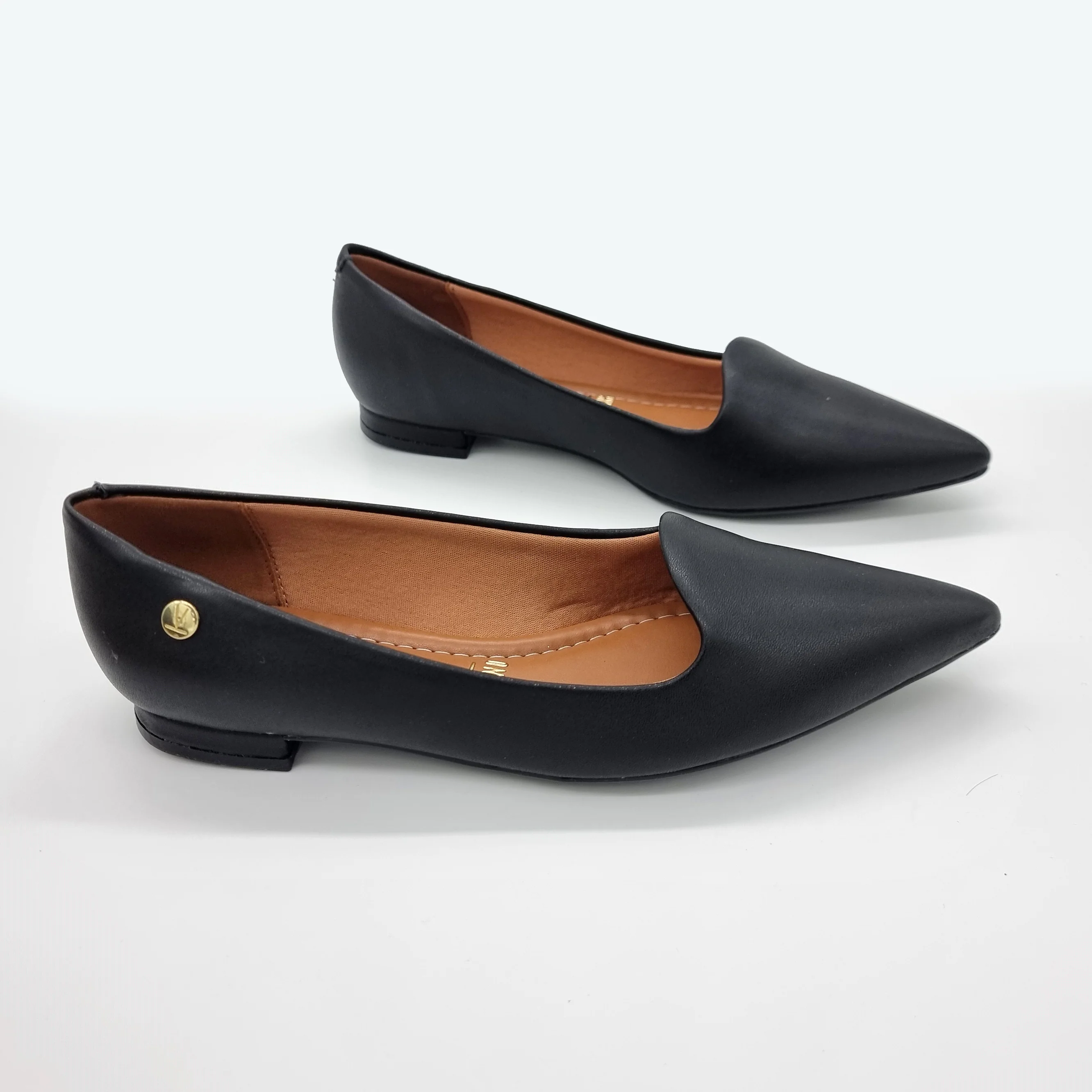 Vizzano 1206-261 Pointy Toe Flat in Black Napa - Image 7