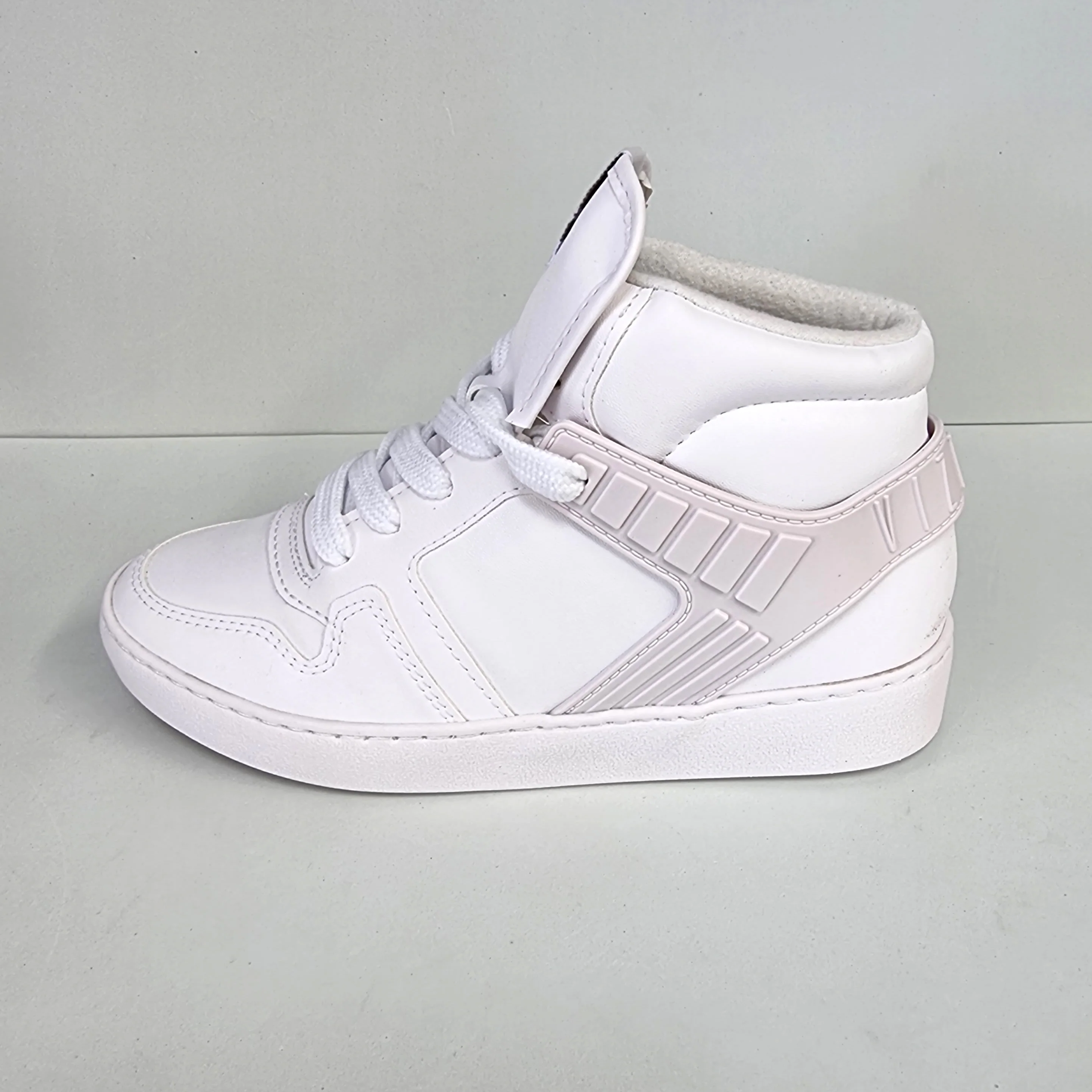 Vizzano 1214-1043 High Top Sneaker in White Napa - Image 5