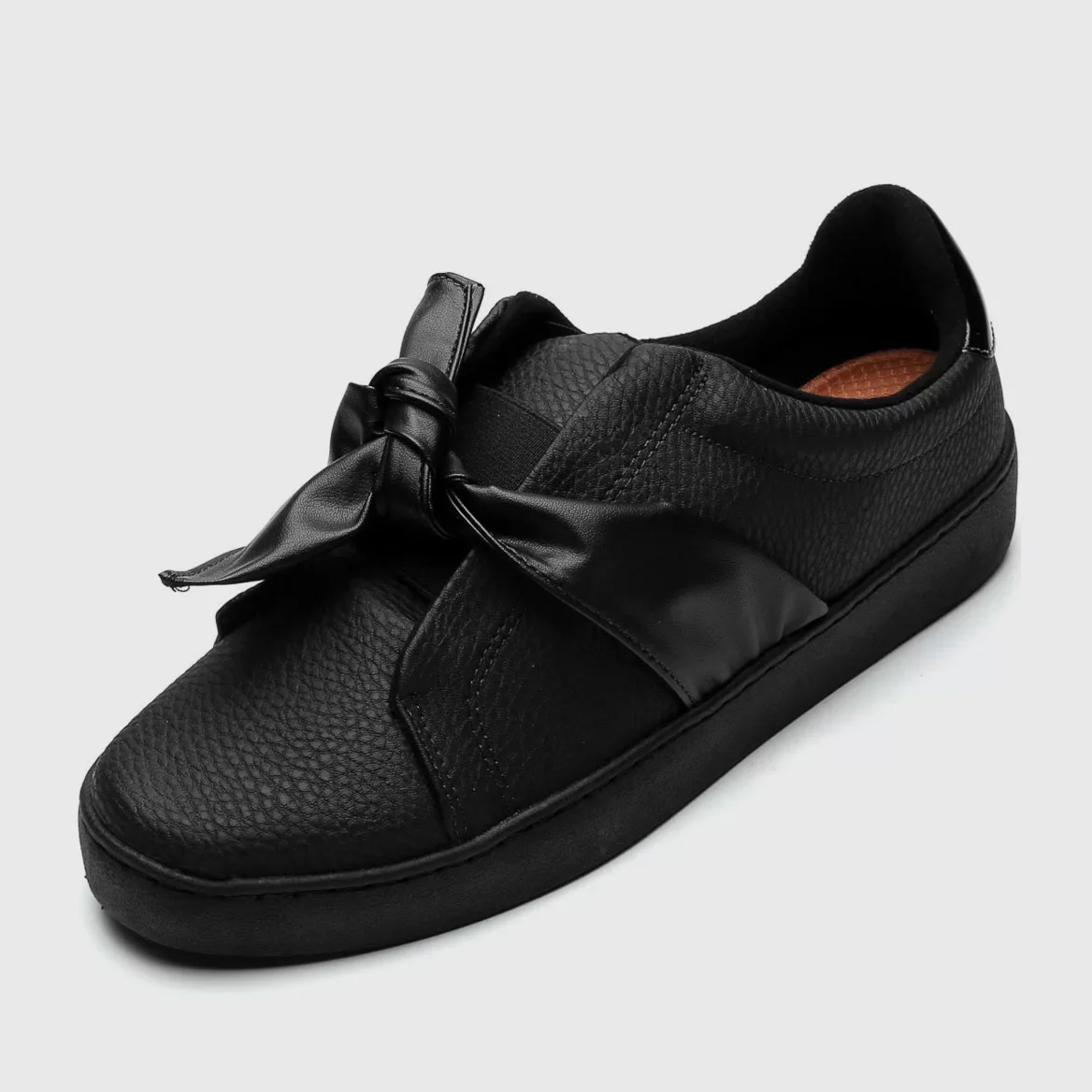 Vizzano 1214-298 Bowtie Sneaker in Black Napa - Image 2