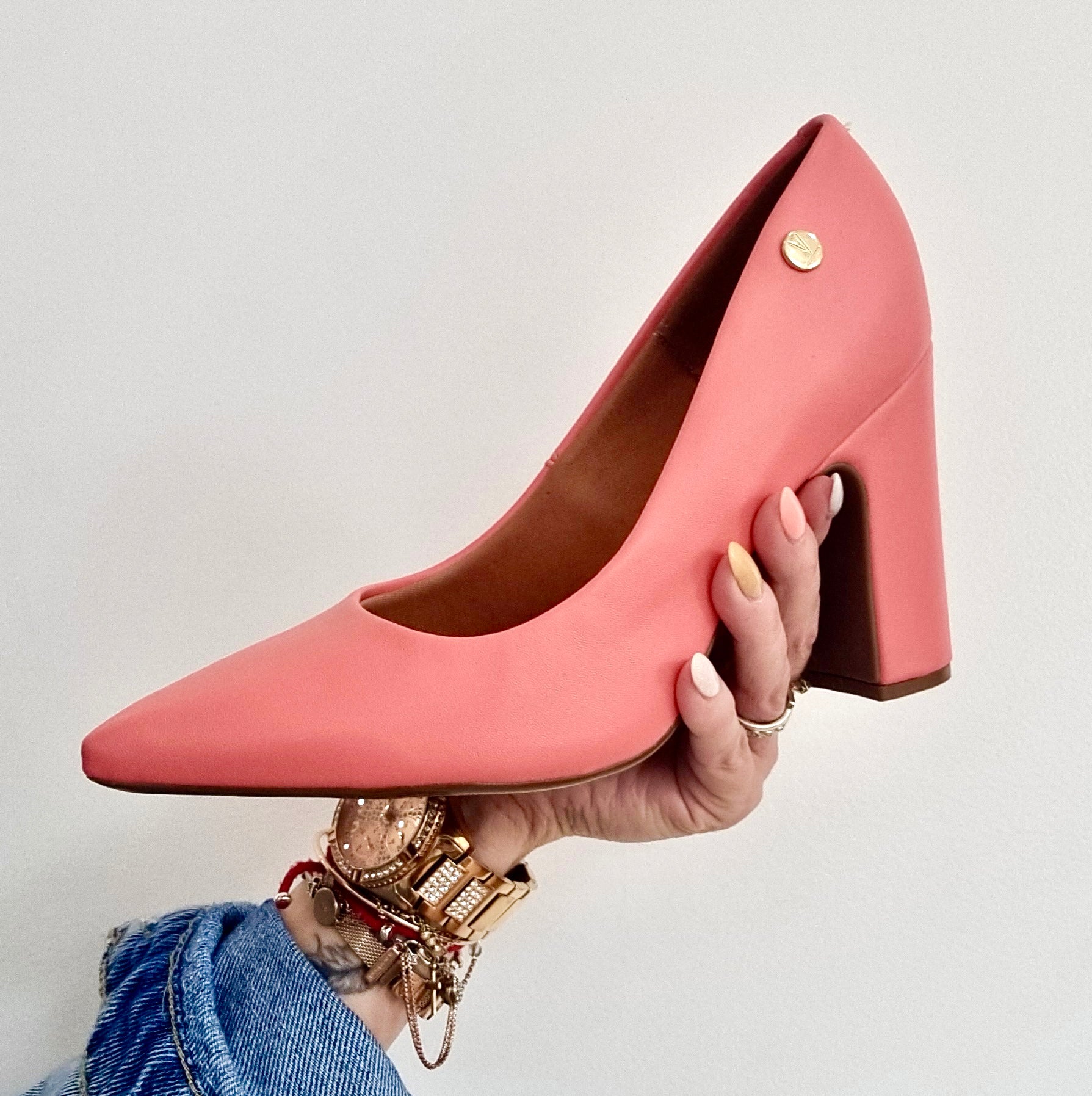 Vizzano 1285-400 Block Heel Pointy Toe Pump in Coral Napa - Image 3