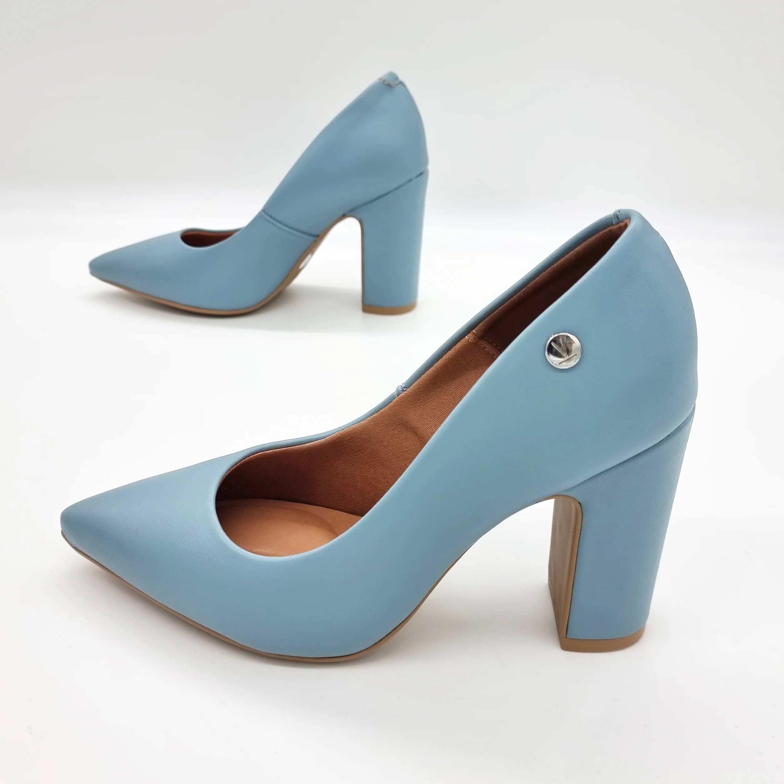 Vizzano 1285-400 Block Heel Pointy Toe Pump in Turquoise Napa - Image 6
