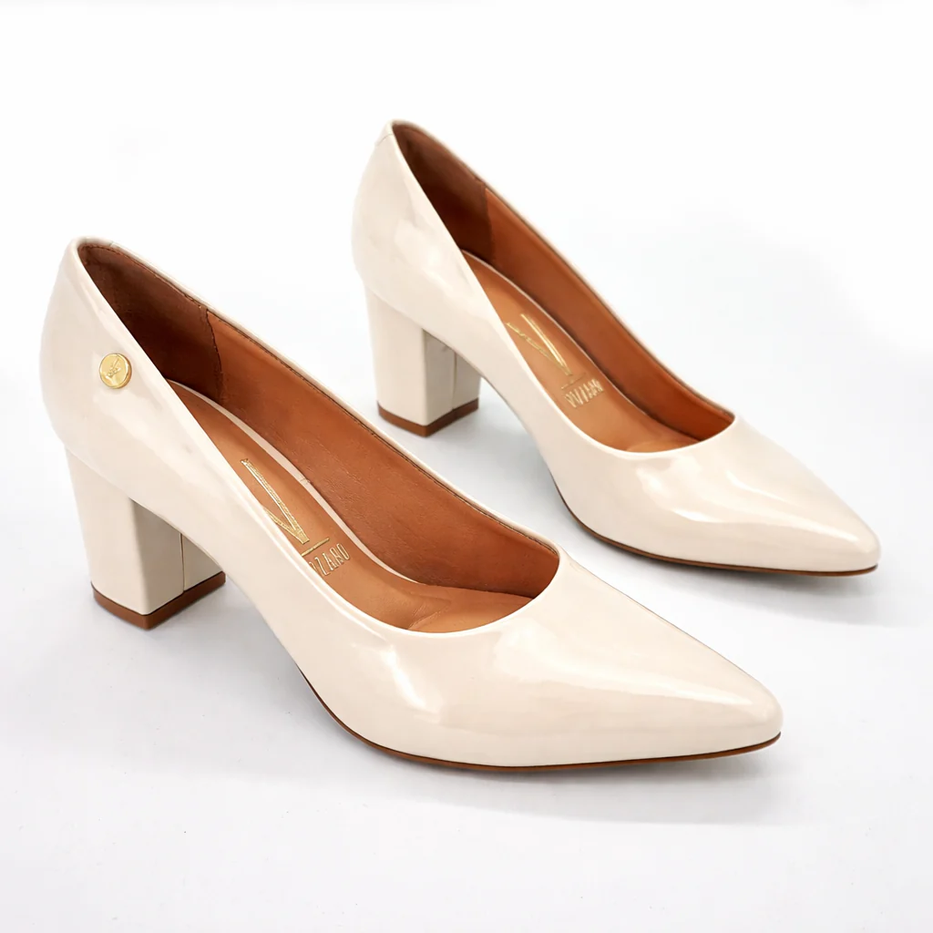 Vizzano 1290-500 Pointy Toe Block Heel Pump in Cream Patent - Image 2