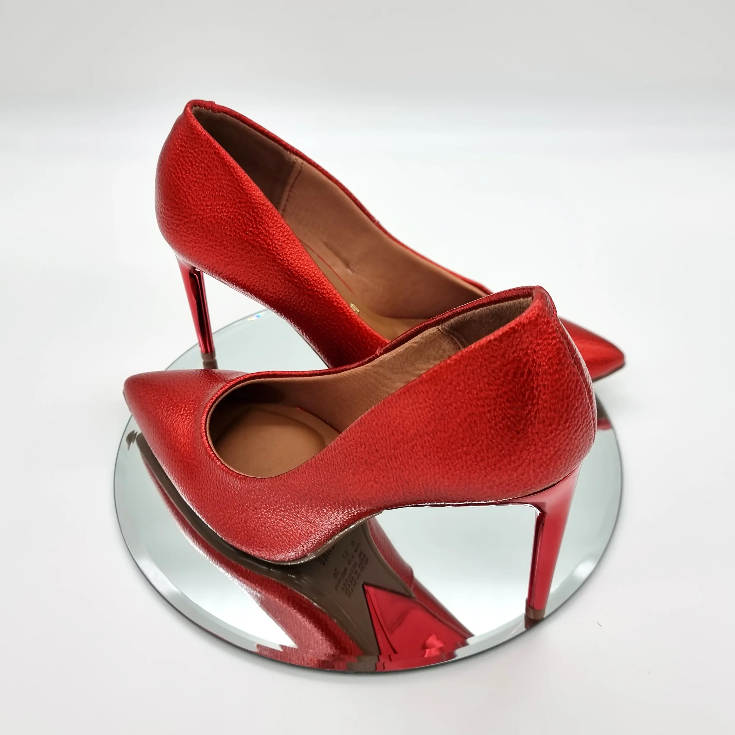 Vizzano 1344-200 Pointy Toe Pump in Red Metal - Image 6
