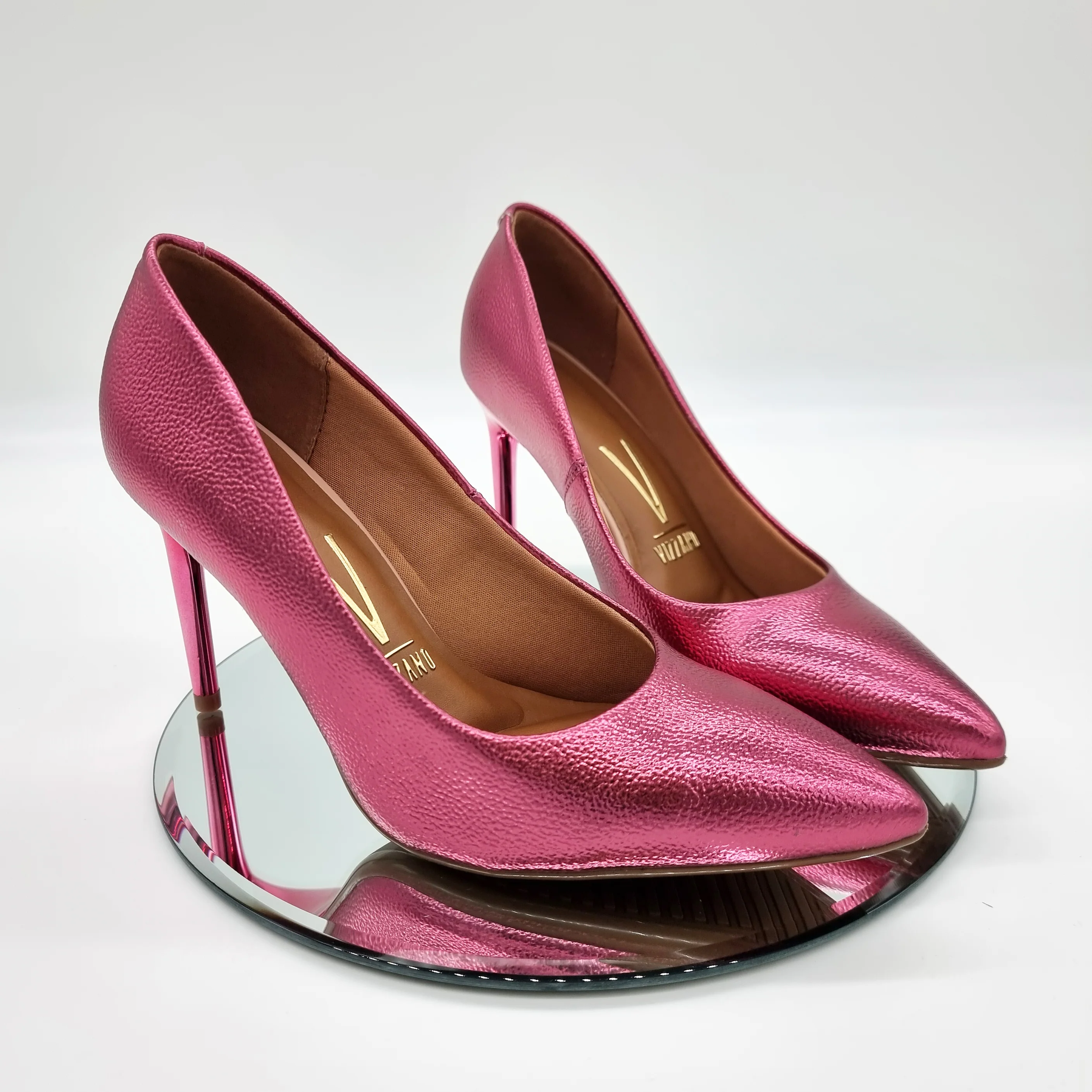 Vizzano 1344-200 Pointy Toe Pump in Rosa Metal - Image 3