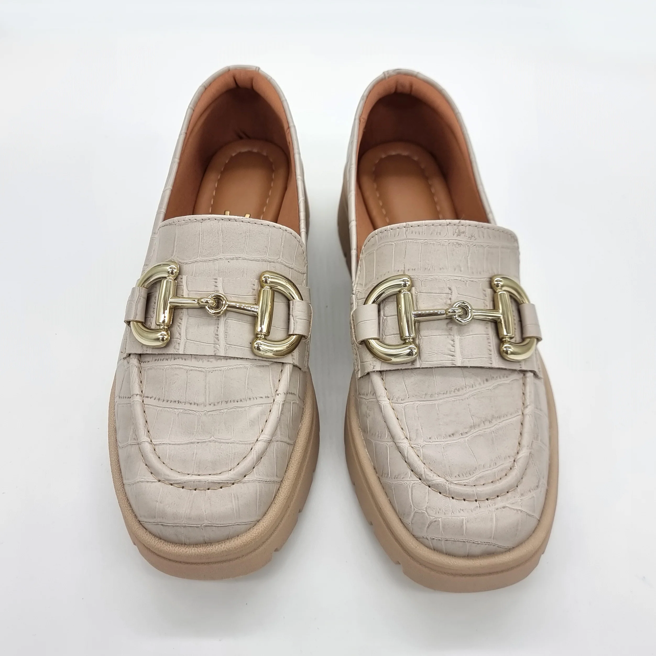 Vizzano 1422-101 Flat Loafer in Beige Croco - Image 2
