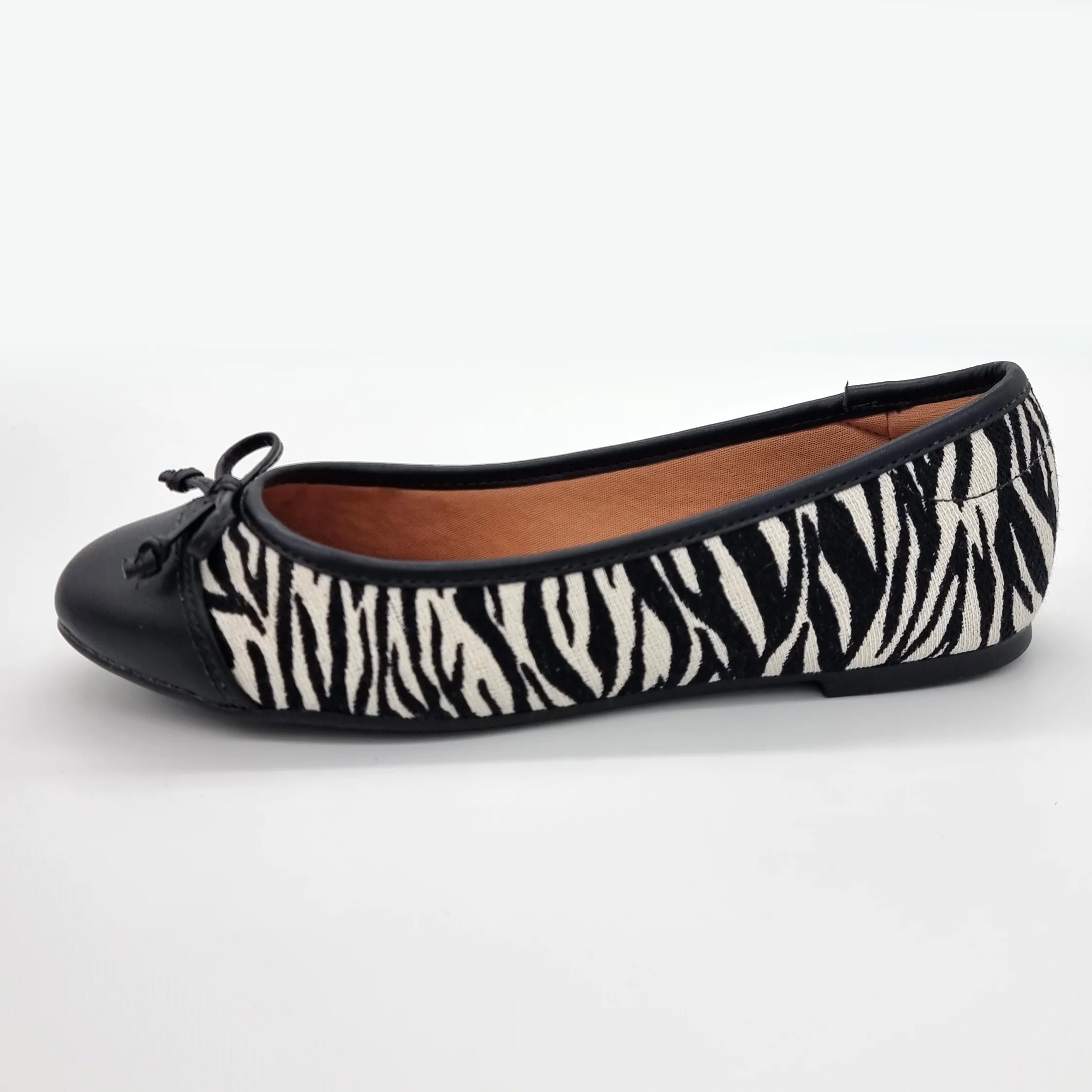 Vizzano 1432-100 Flat in Multi Black - Image 4