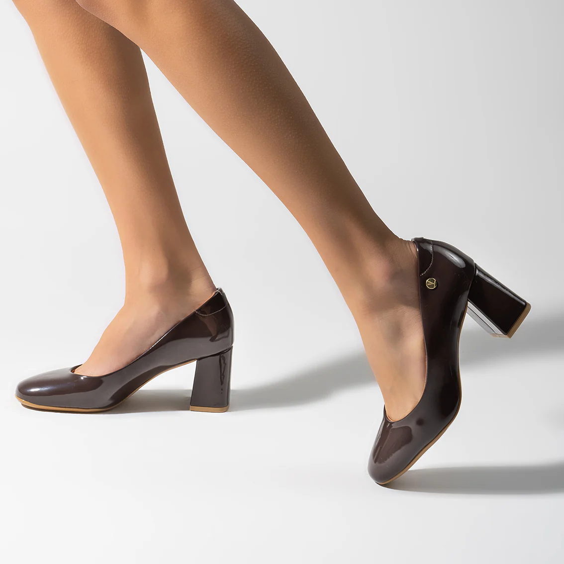 Vizzano 1446-100 Block Heel Square Toe Pump in Black Napa - Image 2