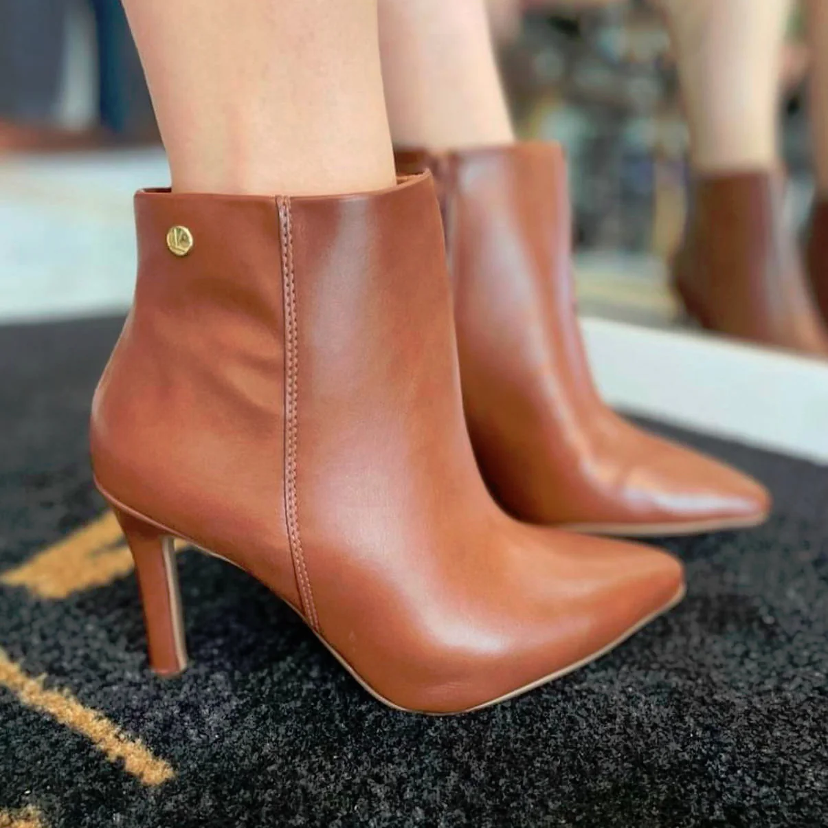 Vizzano 3049-219 Pointy Toe Stiletto Heel Ankle Boot in Caramel Napa - Image 2