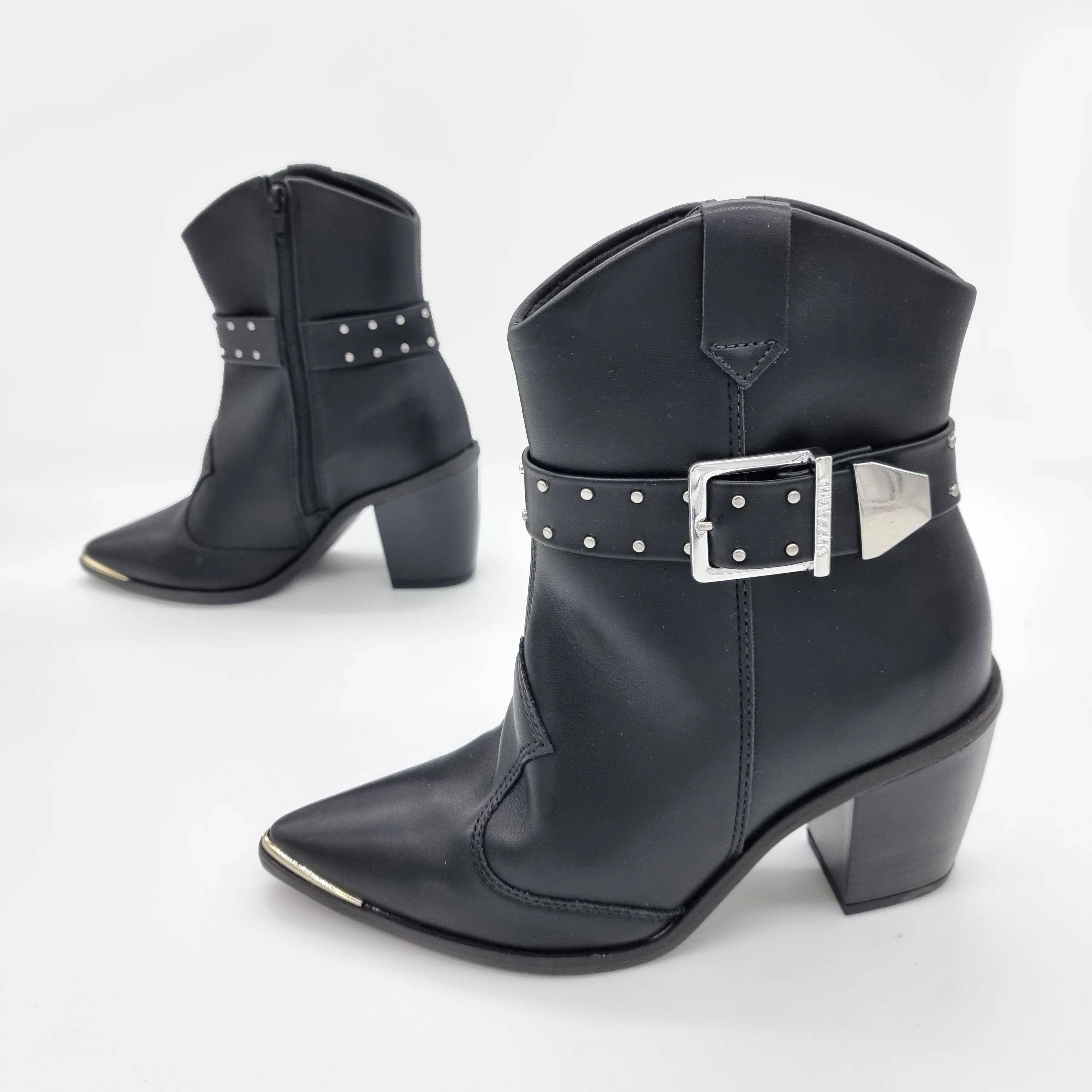 Vizzano 3070-110 Pointy Toe Ankle Boot in Black Napa - Image 3