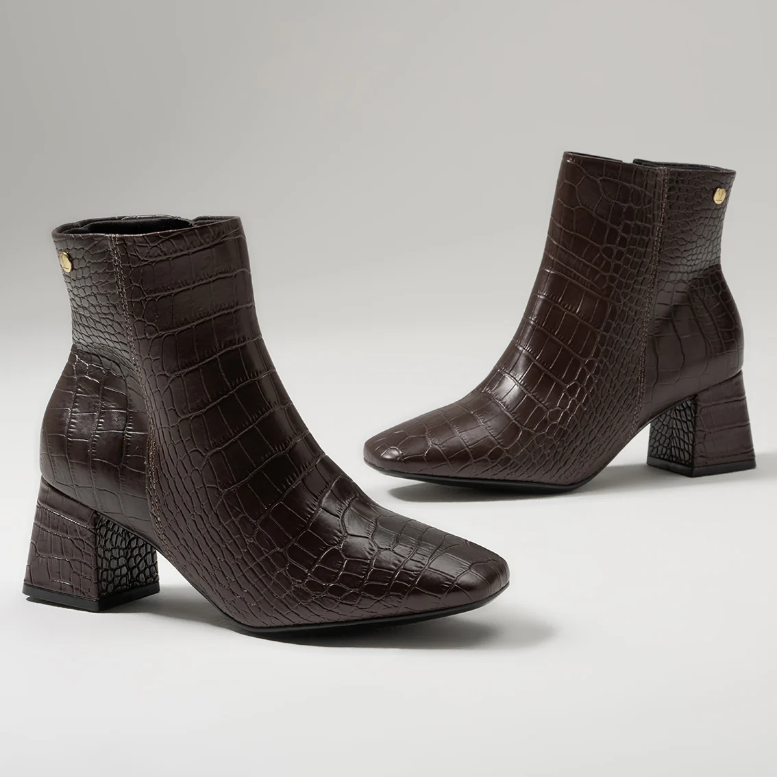 Vizzano 3098-100 Block Heel Boot in Cocoa Croc - Image 2