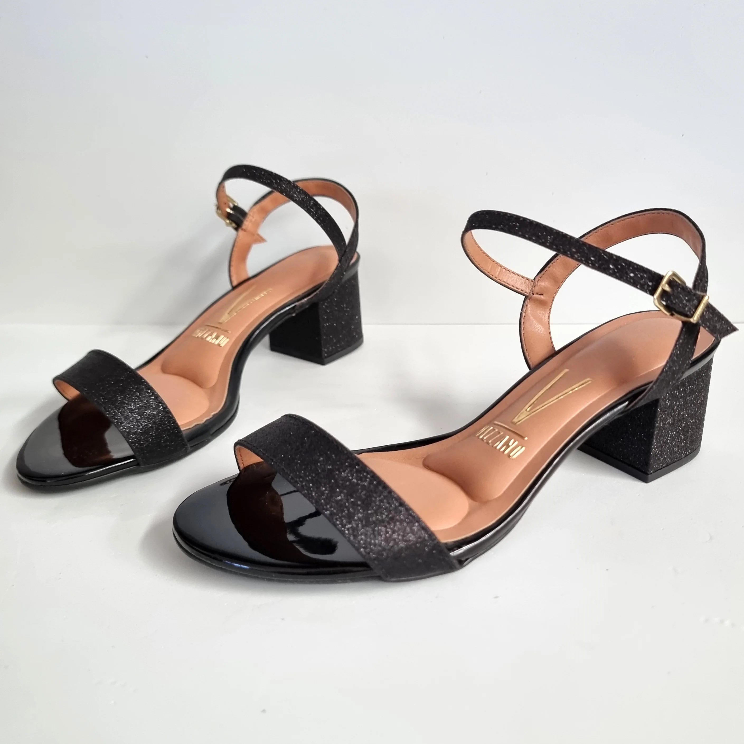 Vizzano 6291-900 Low Heel Sandal in Black Glitter - Image 2