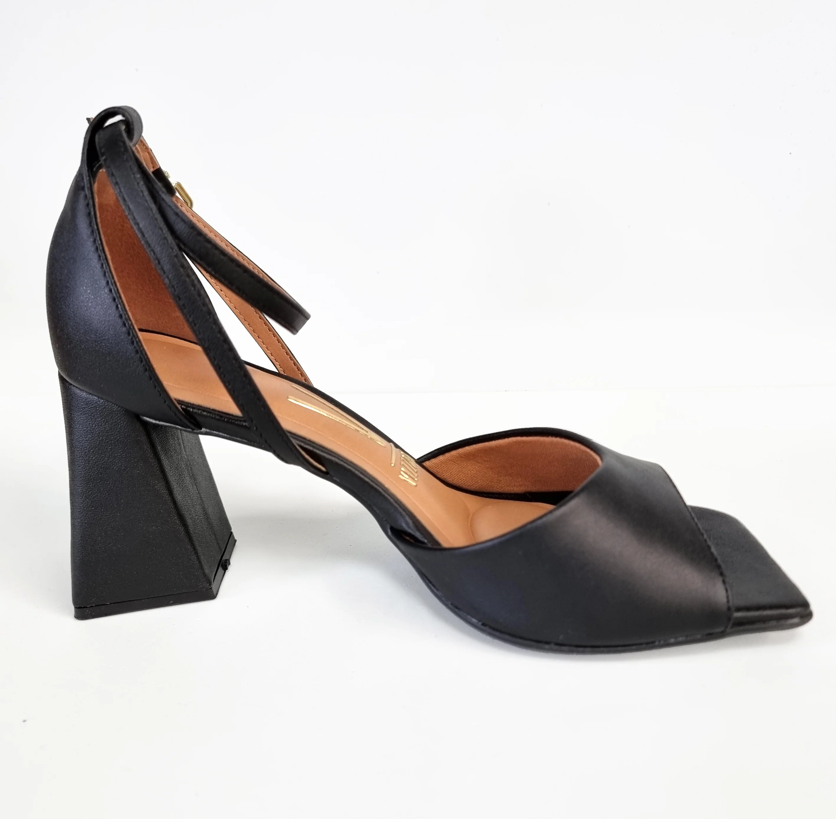 Vizzano 6464-106 Strappy Block Heel Sandal in Black Napa - Image 3